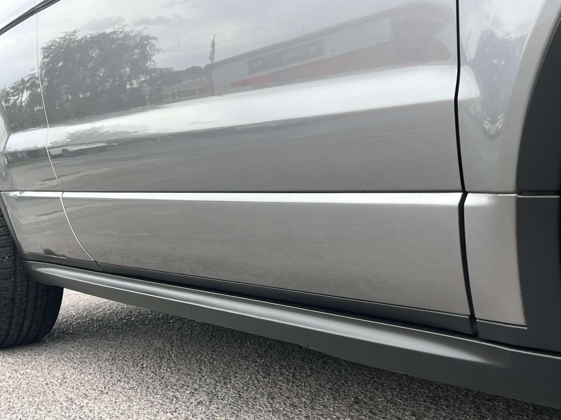 Land Rover Range Rover Evoque view 16