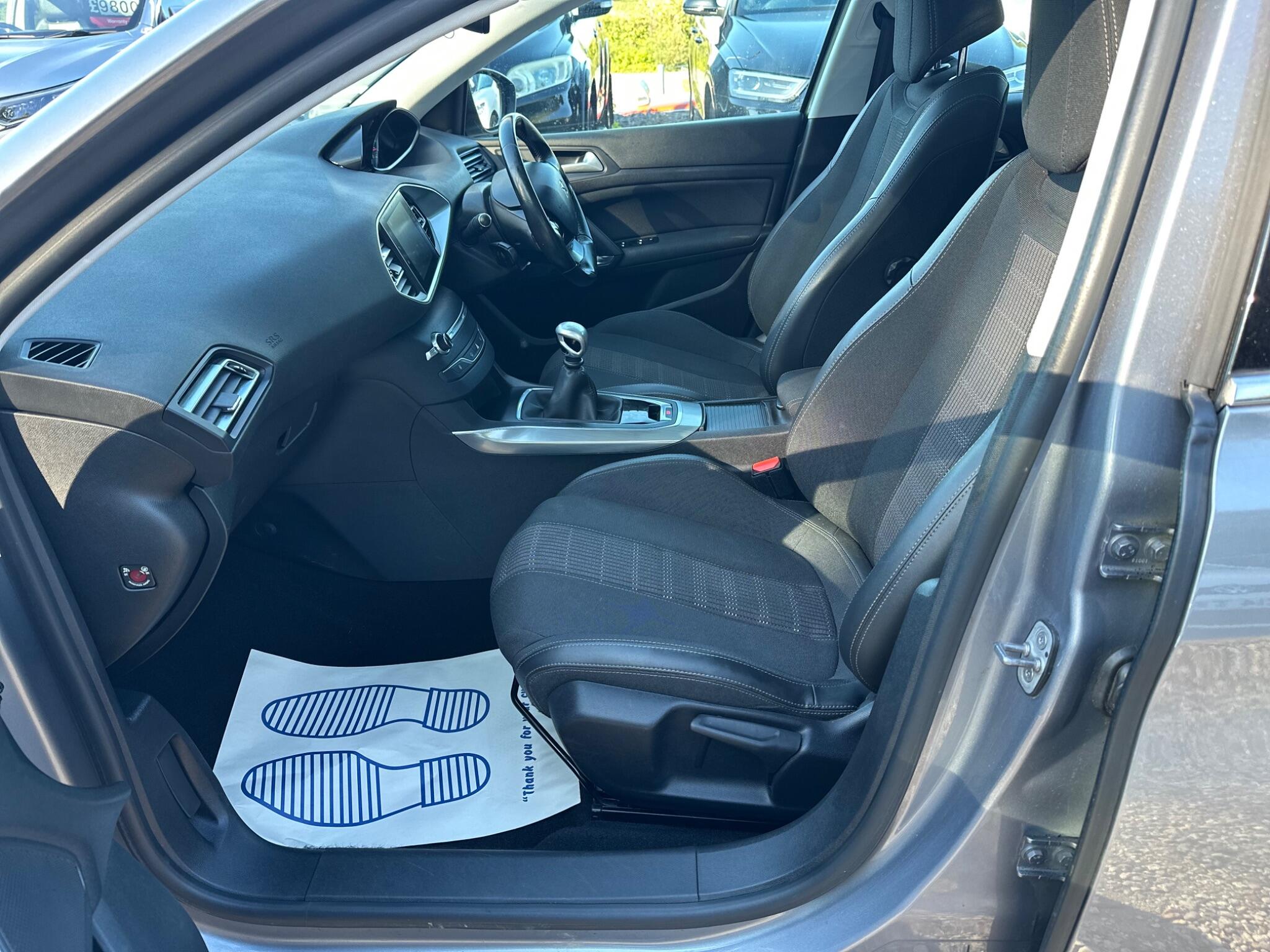Peugeot 308 view 49