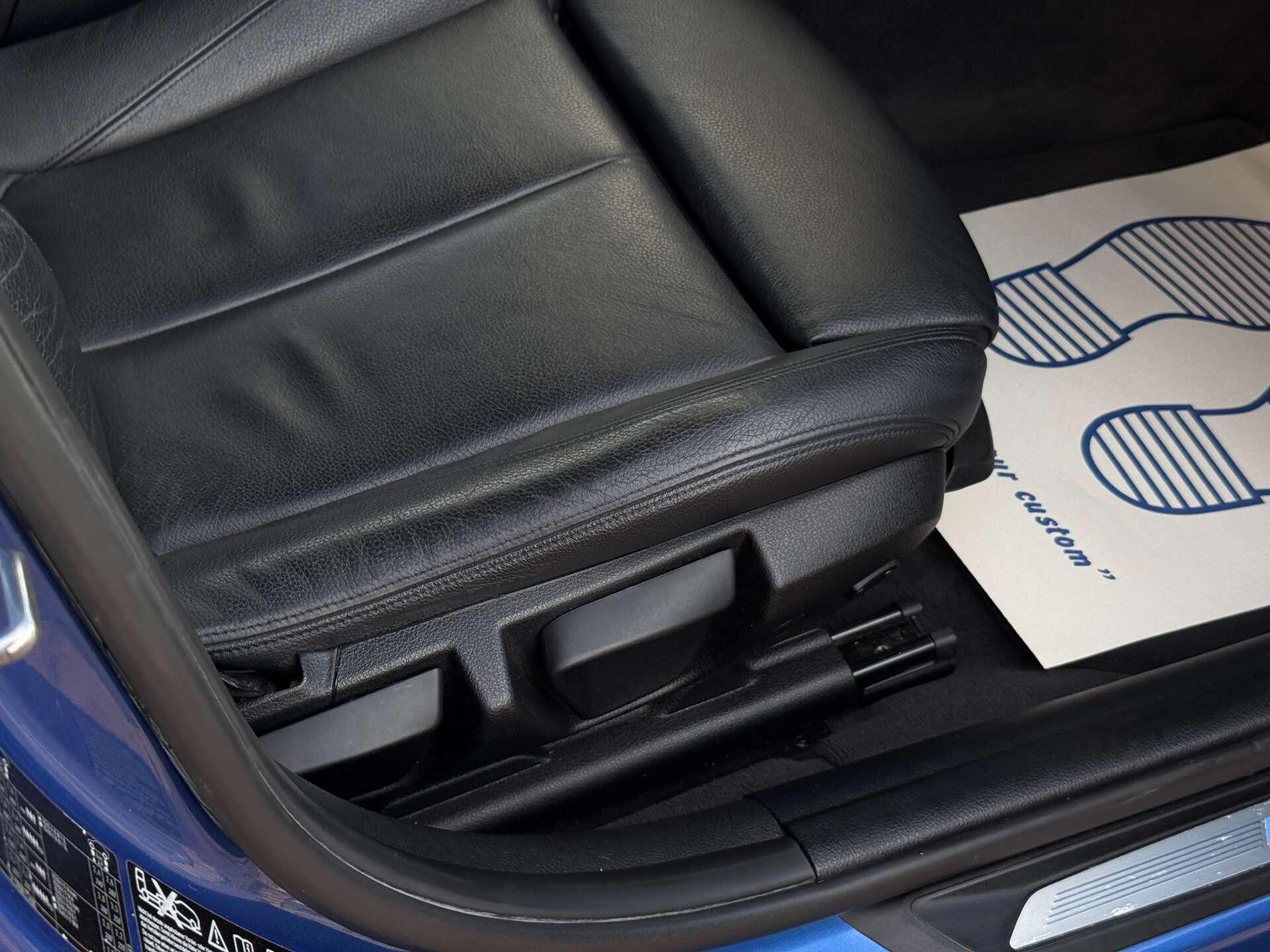 BMW 3 Series view 18