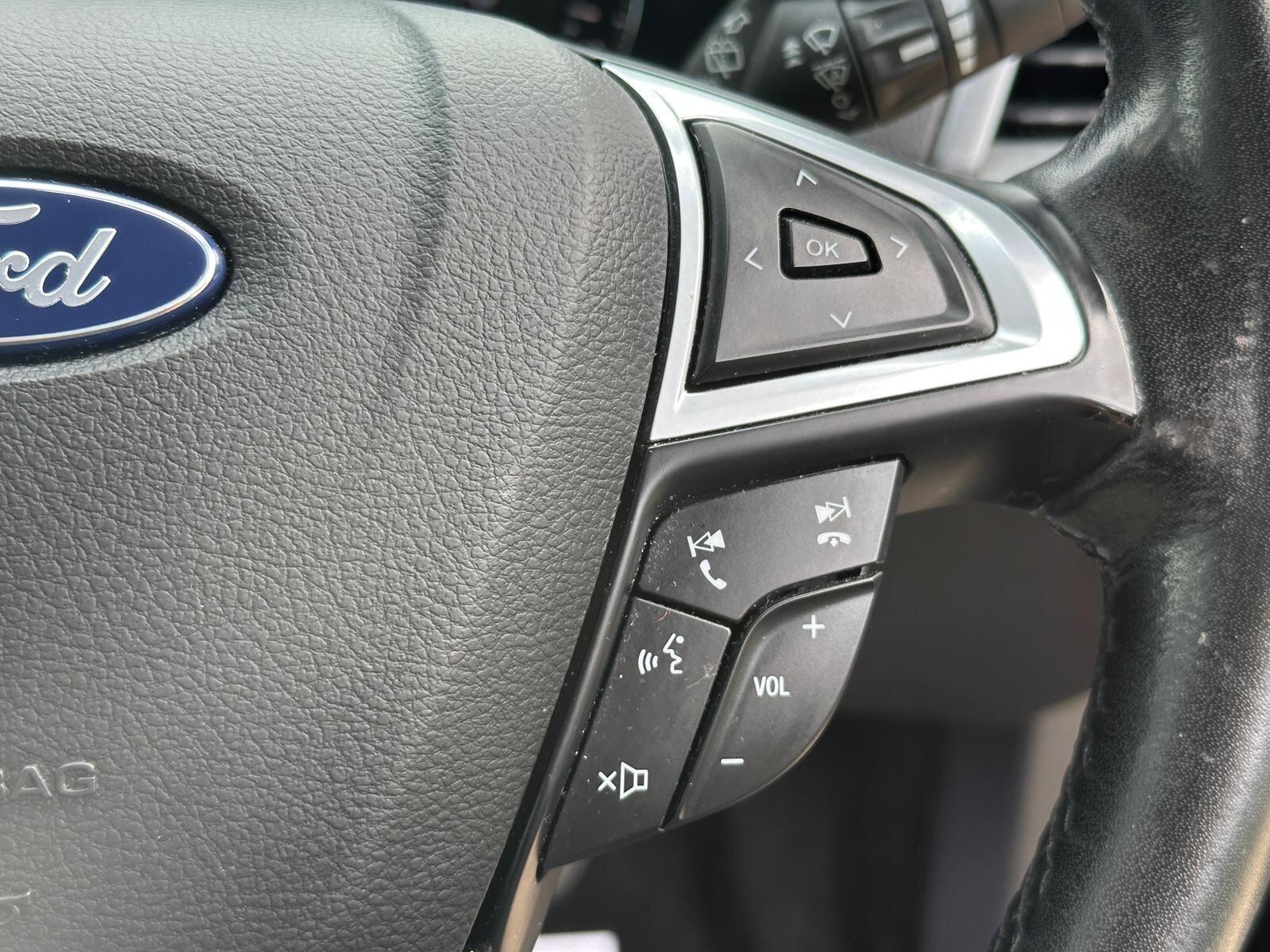 Ford Mondeo view 21