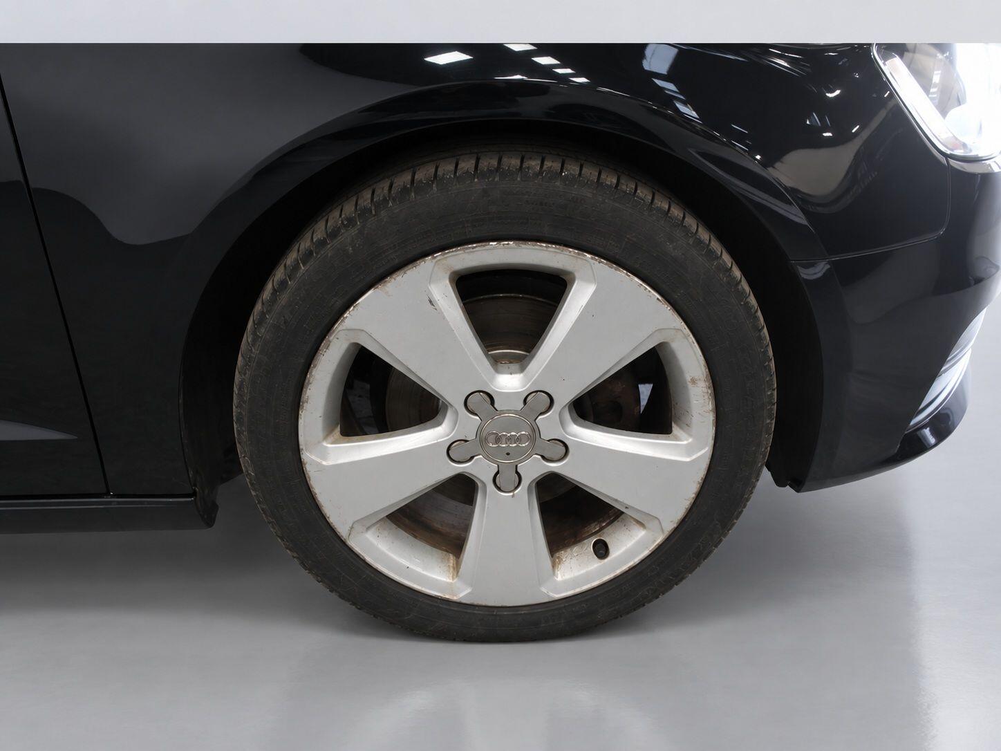 Audi A3 view 54