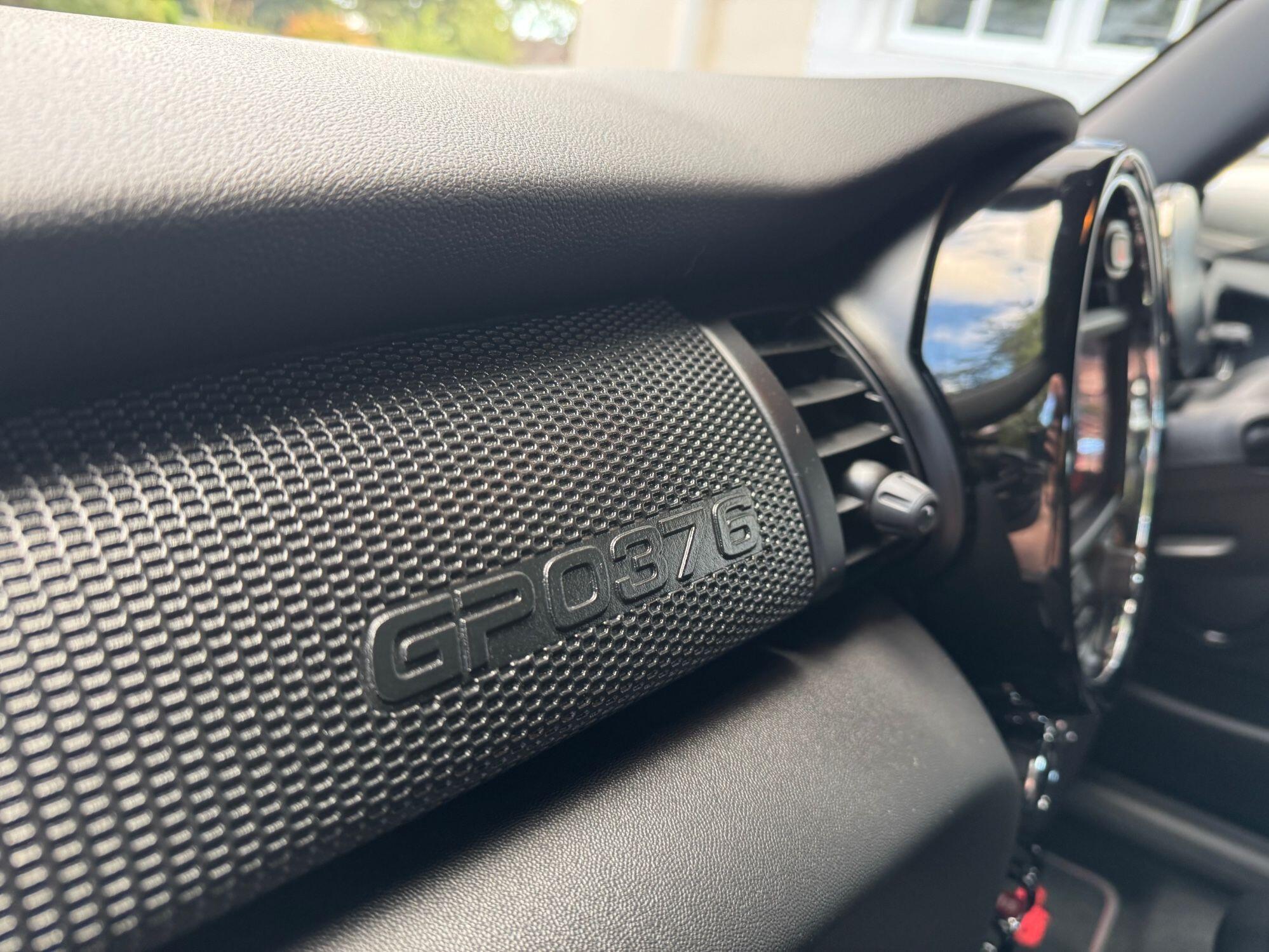 Mini Cooper view 26