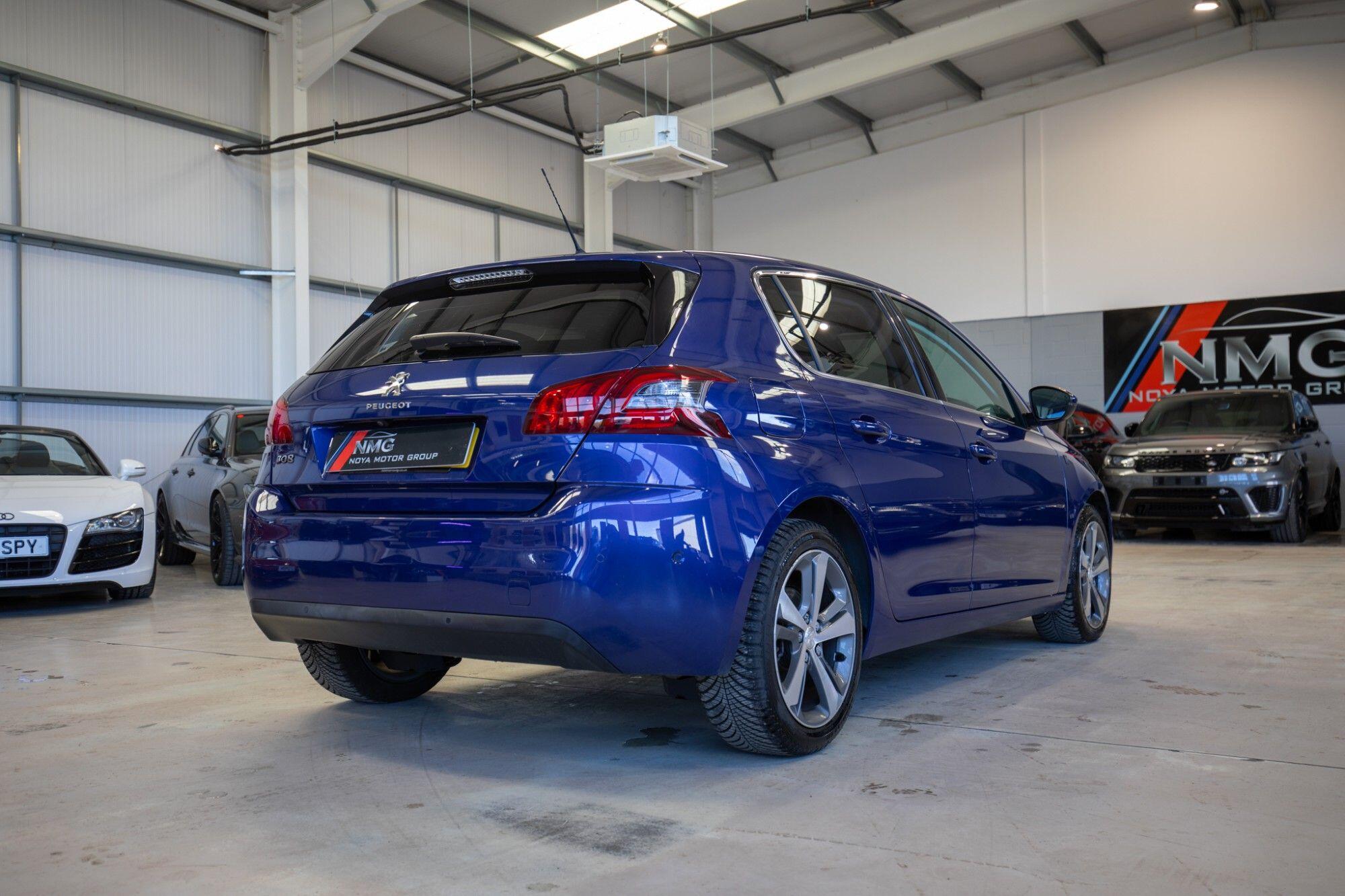 Peugeot 308 view 16
