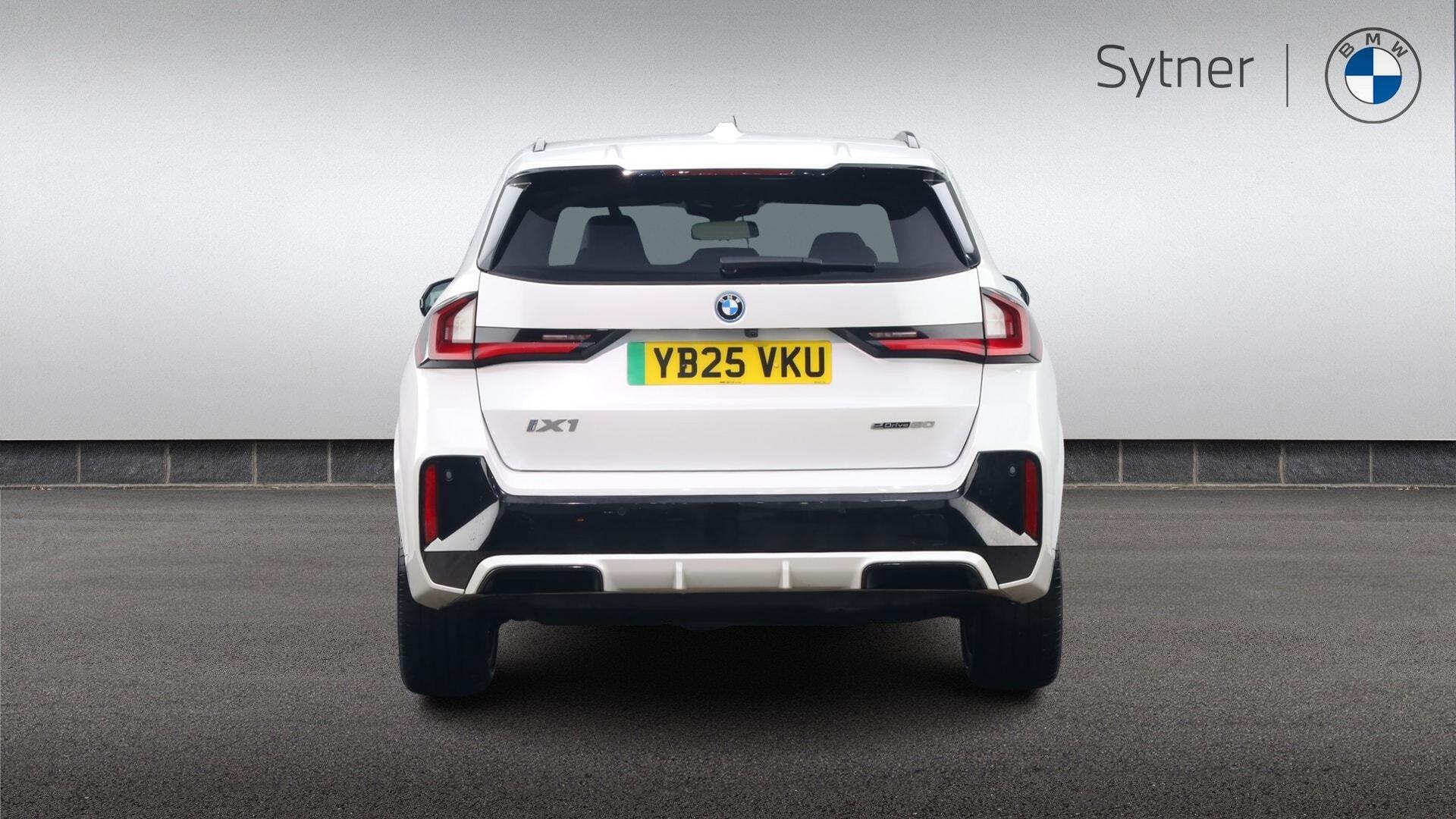 BMW iX1 view 15
