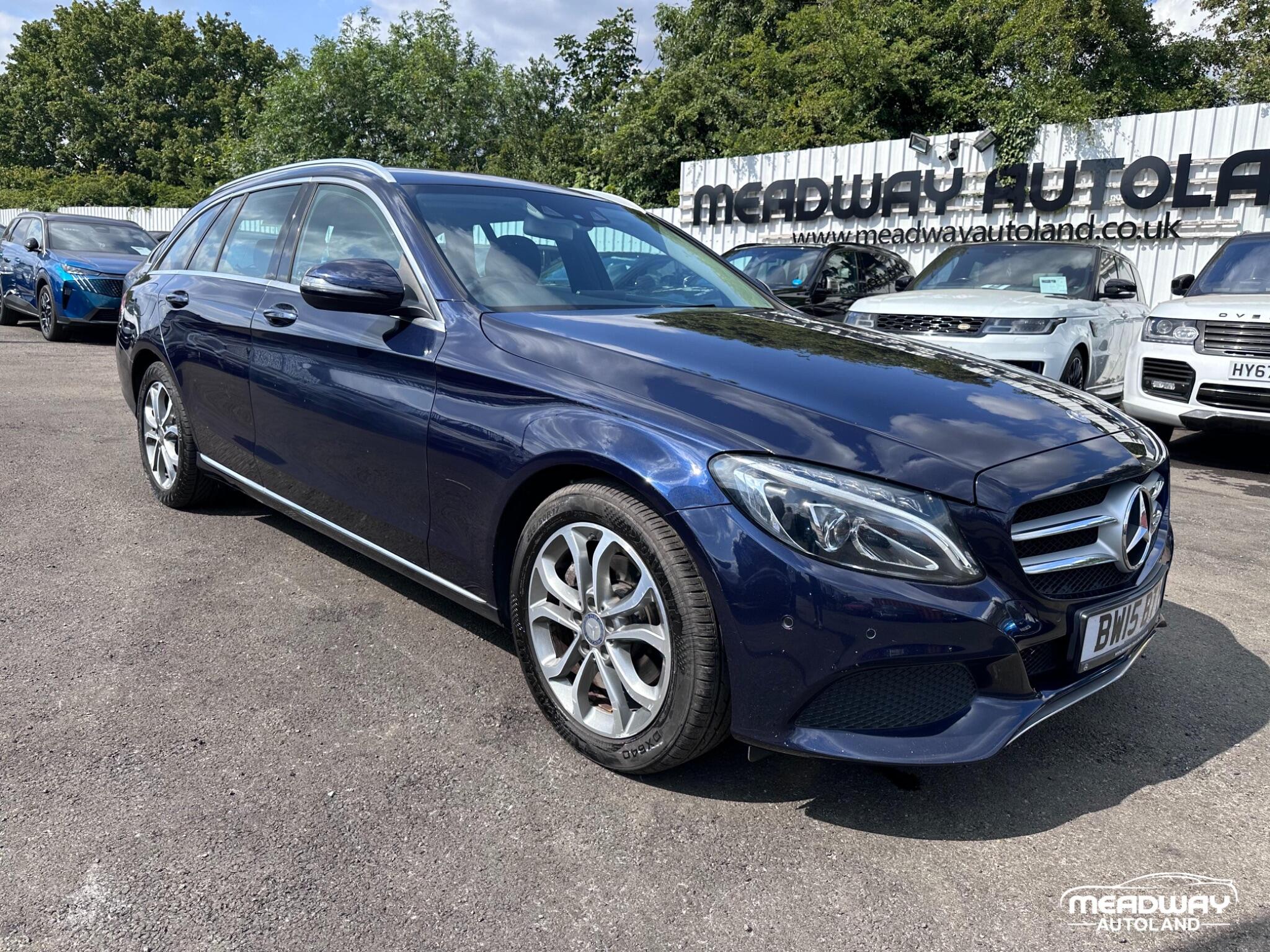 Mercedes-Benz C Class view 20