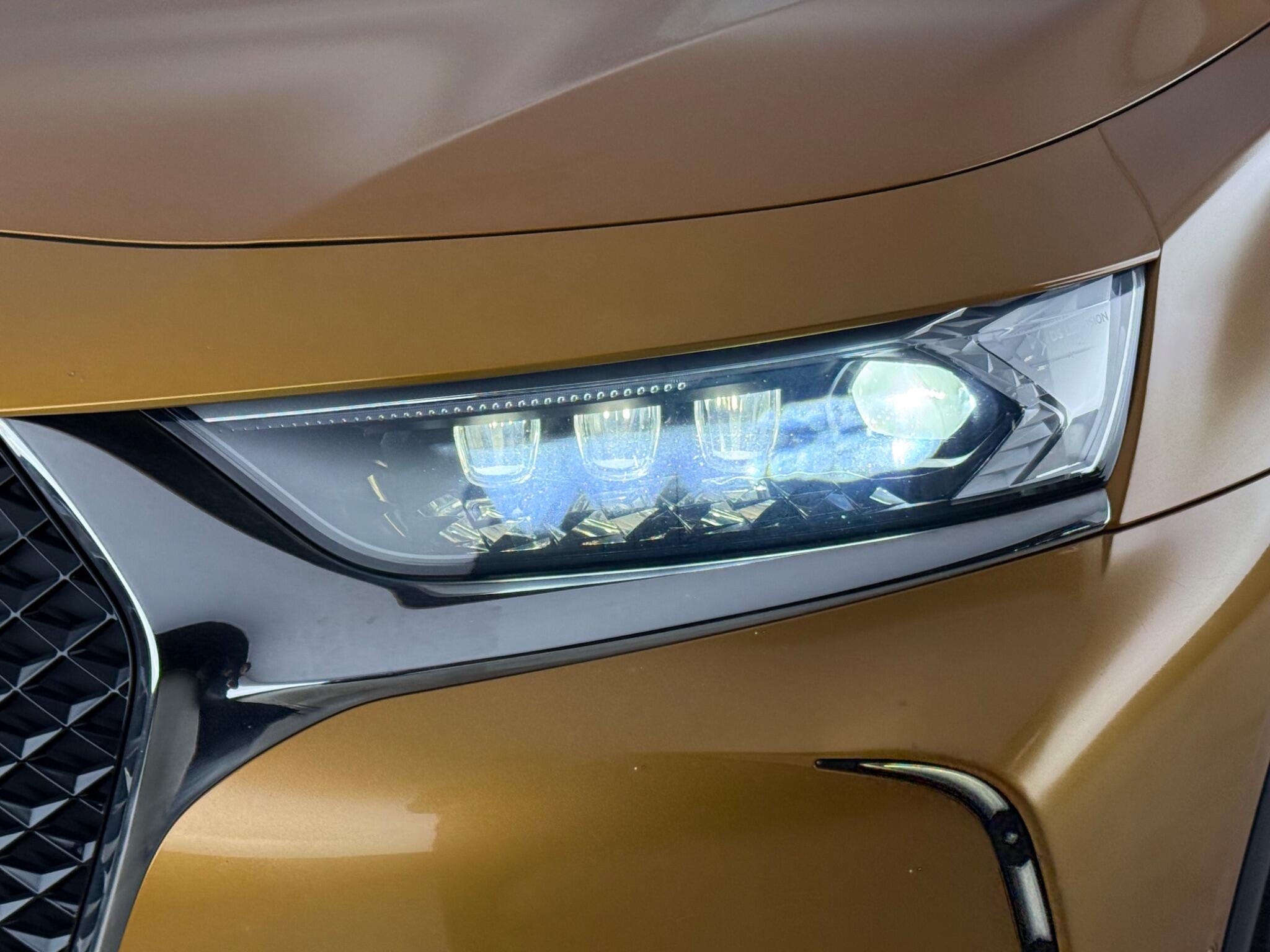 DS Automobiles DS 7 Crossback view 12