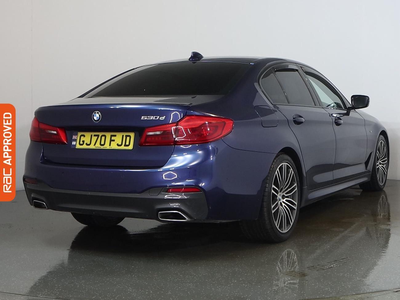 BMW 5 Series view 31