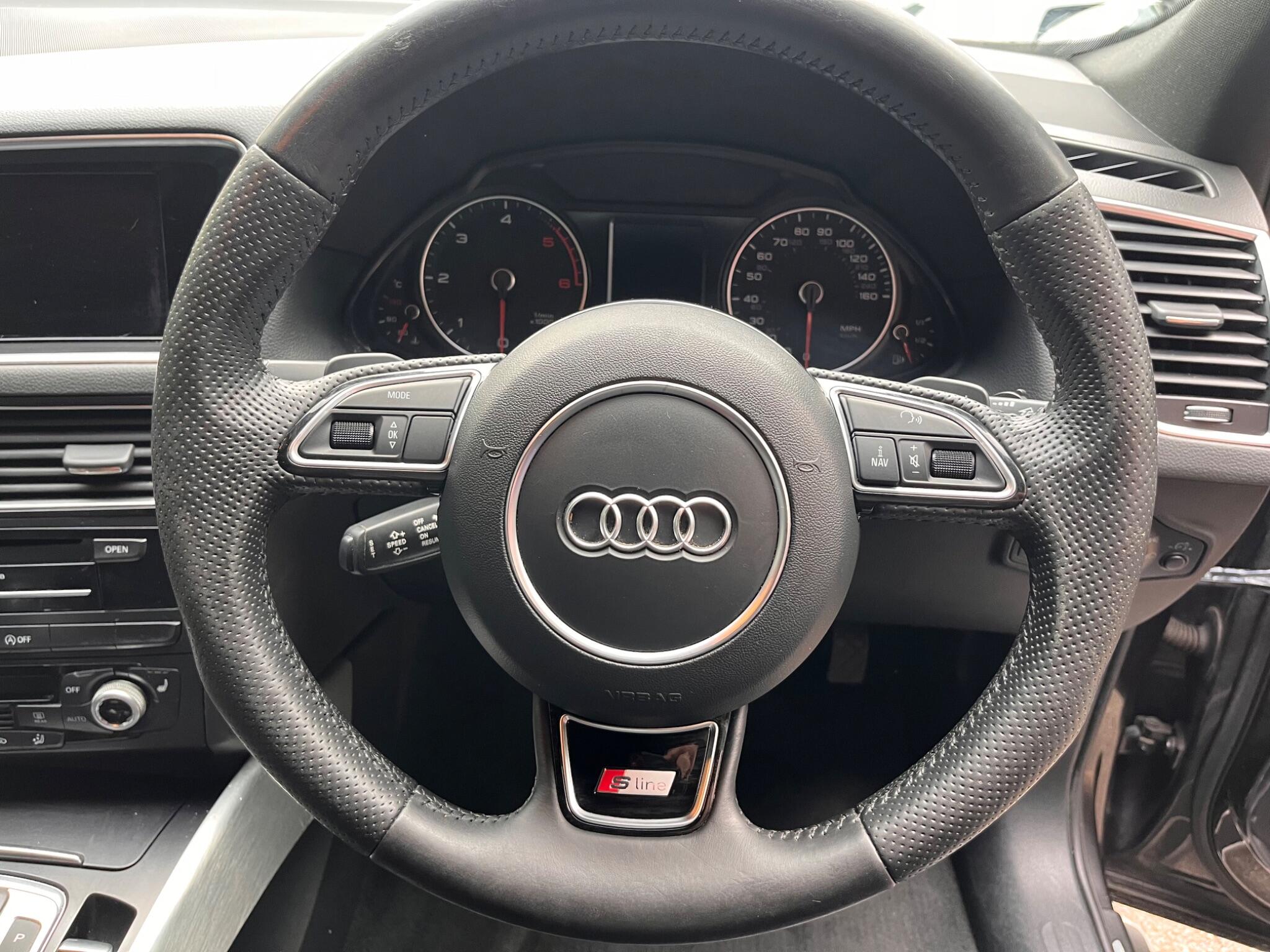 Audi Q5 view 25