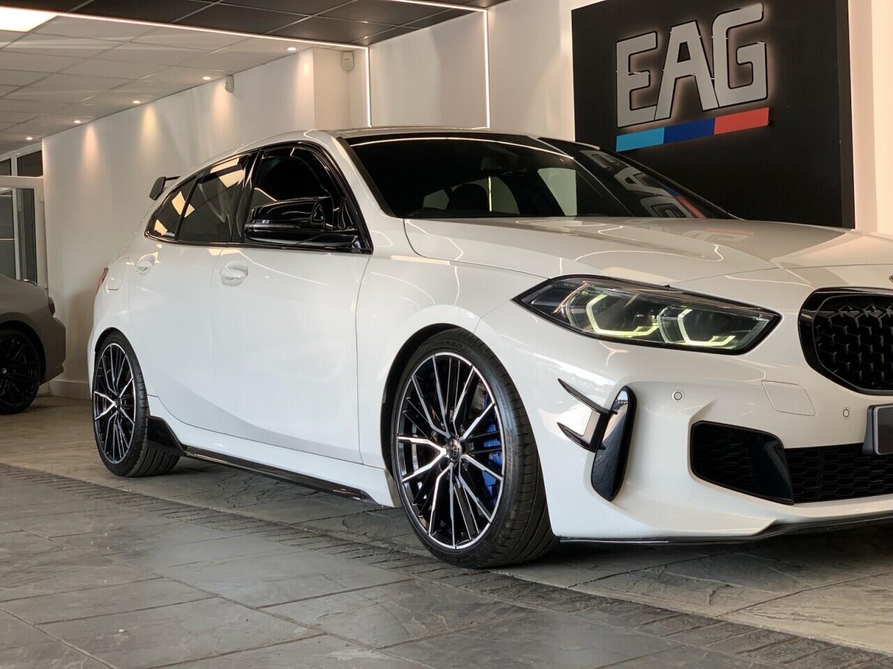 BMW 1 Series view 6