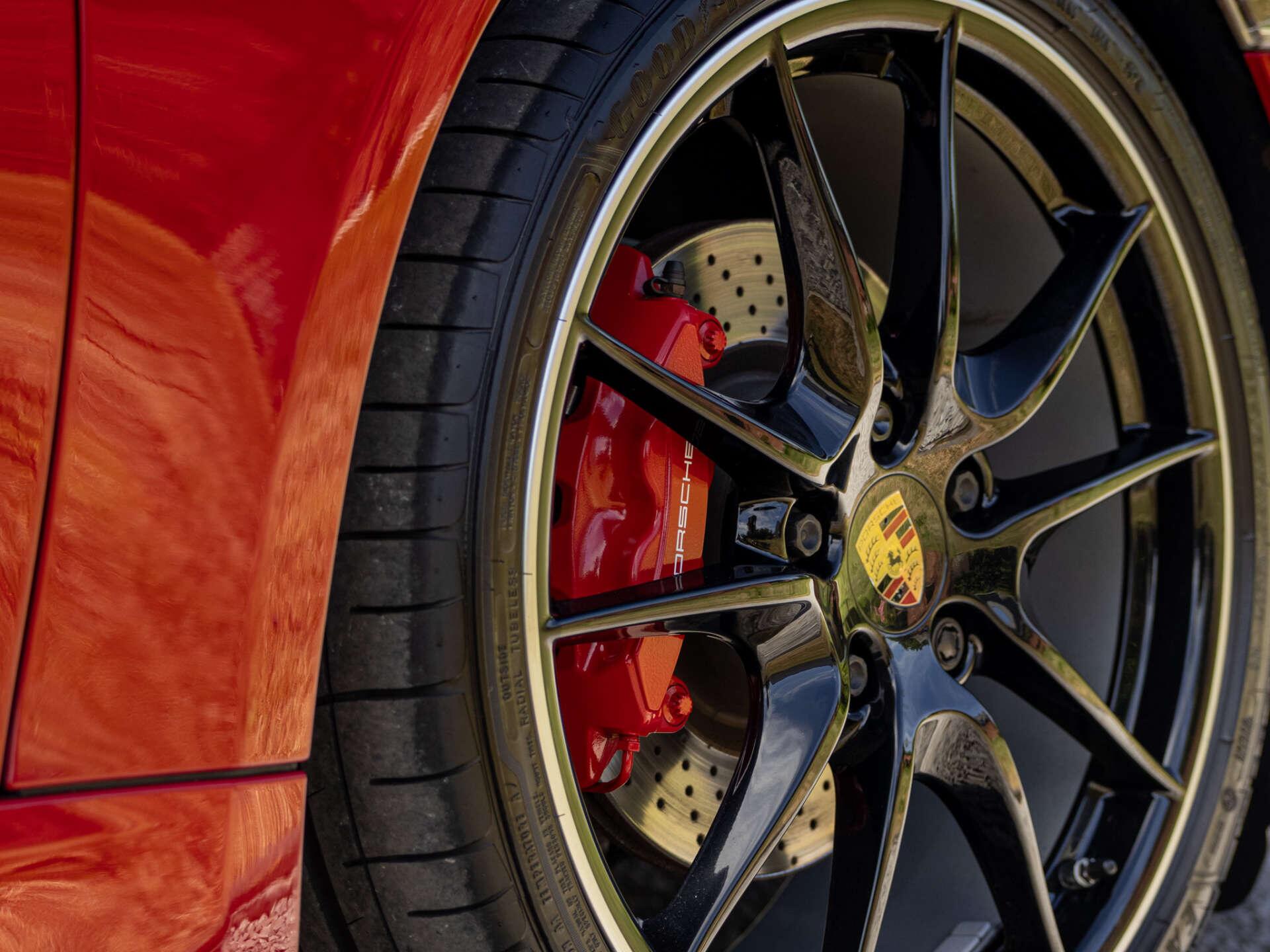 Porsche Cayman view 24