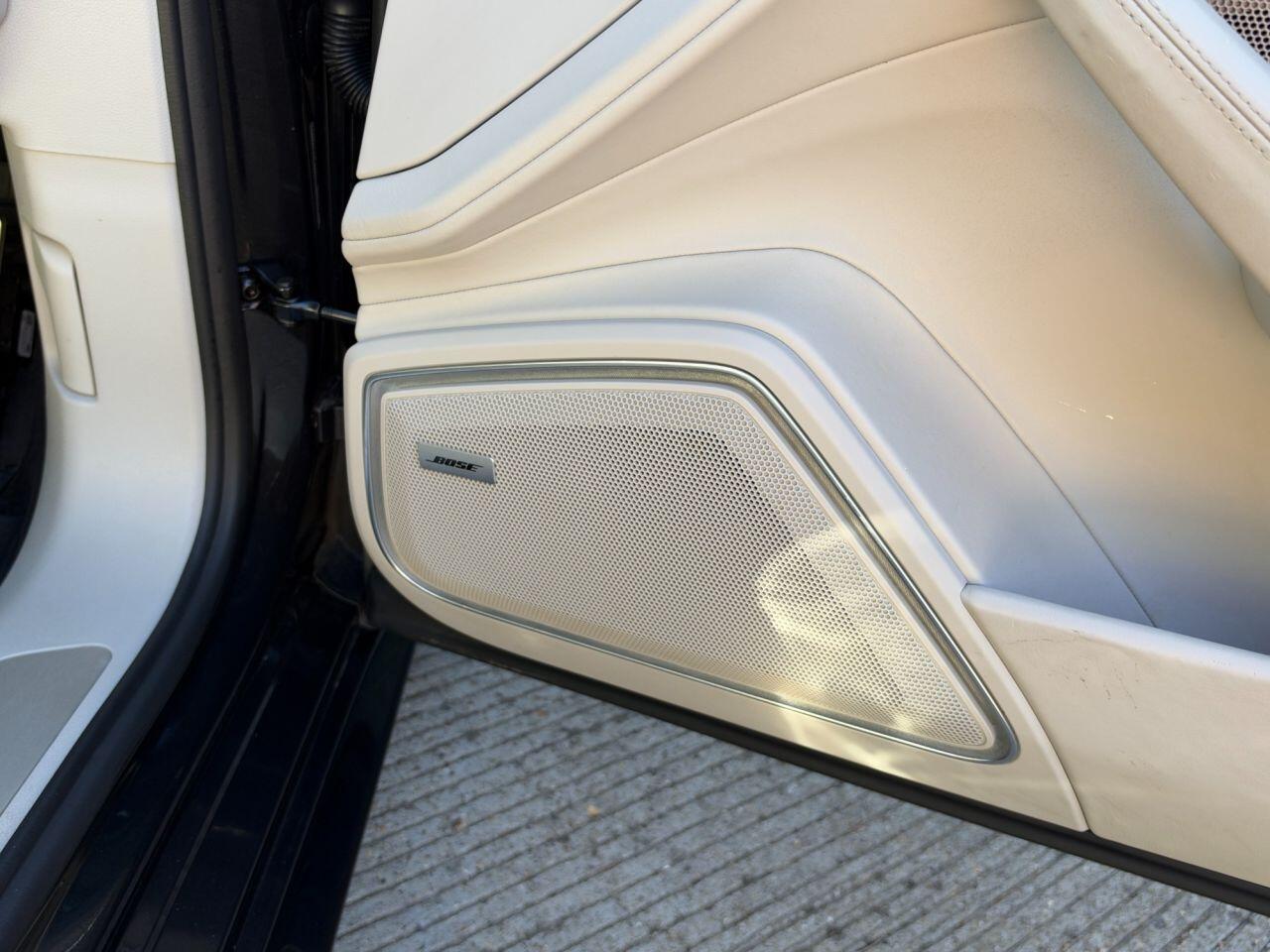 Porsche Panamera view 39