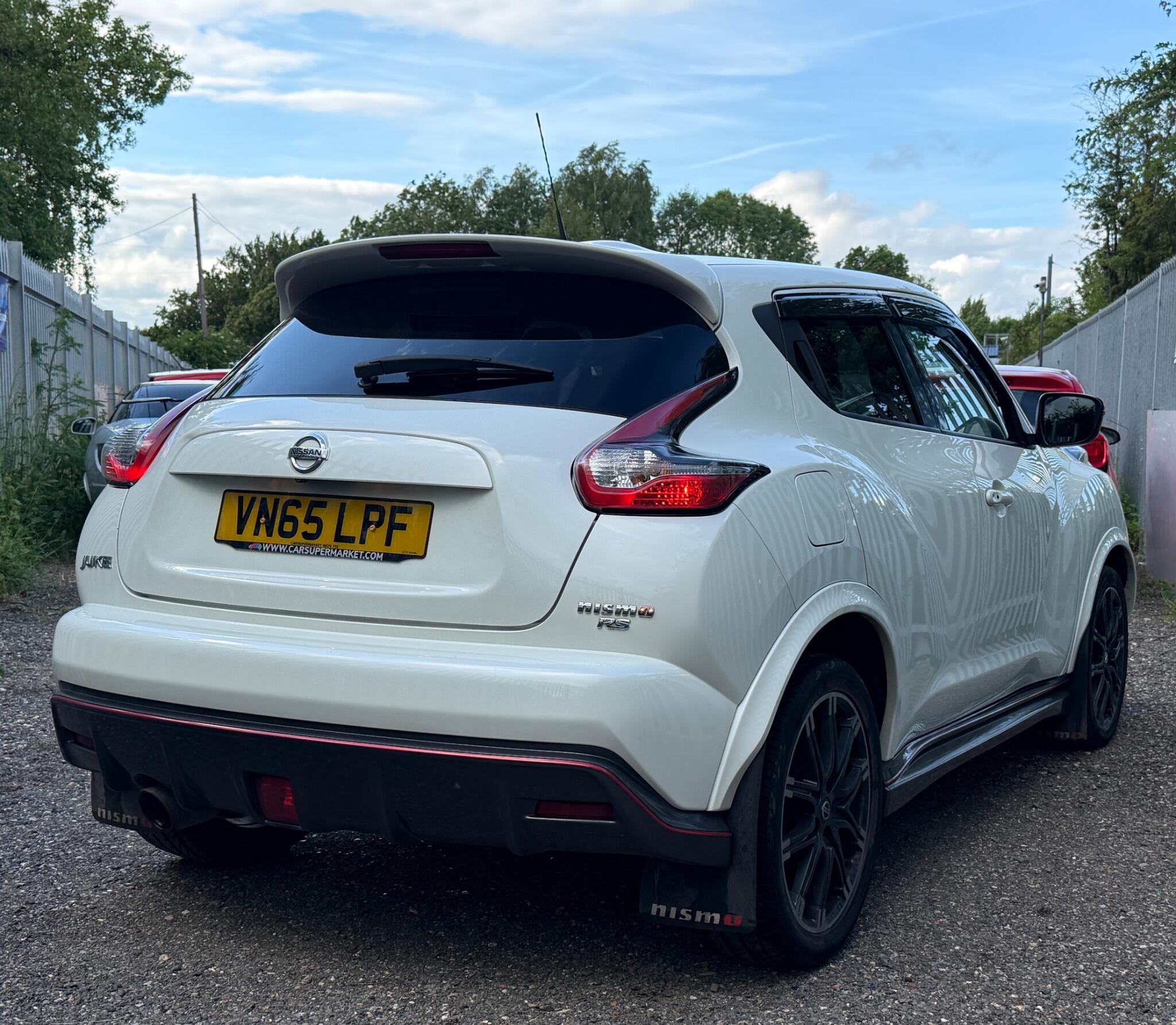 2015 Nissan Juke image 19