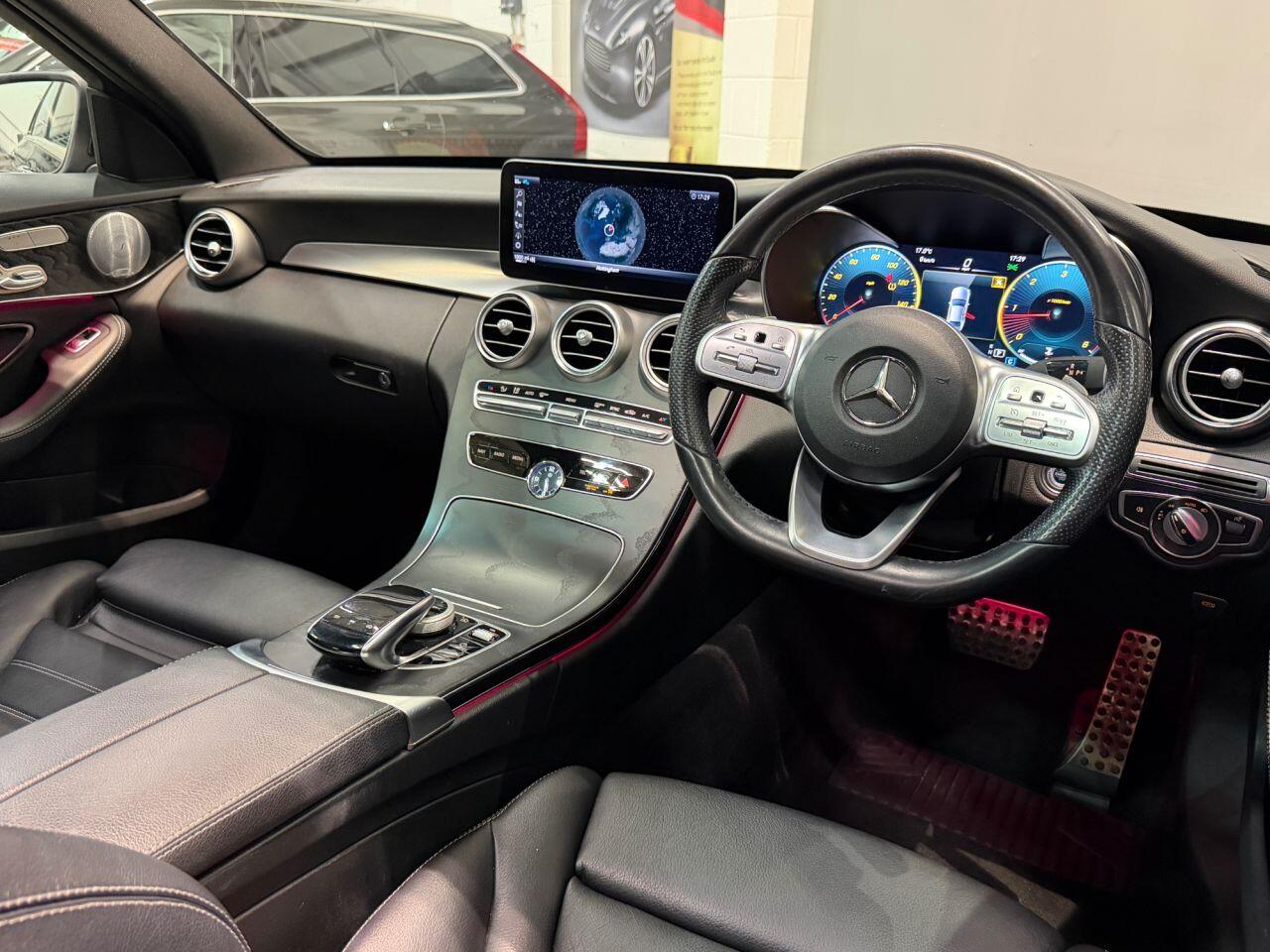 Mercedes-Benz C-Class view 31