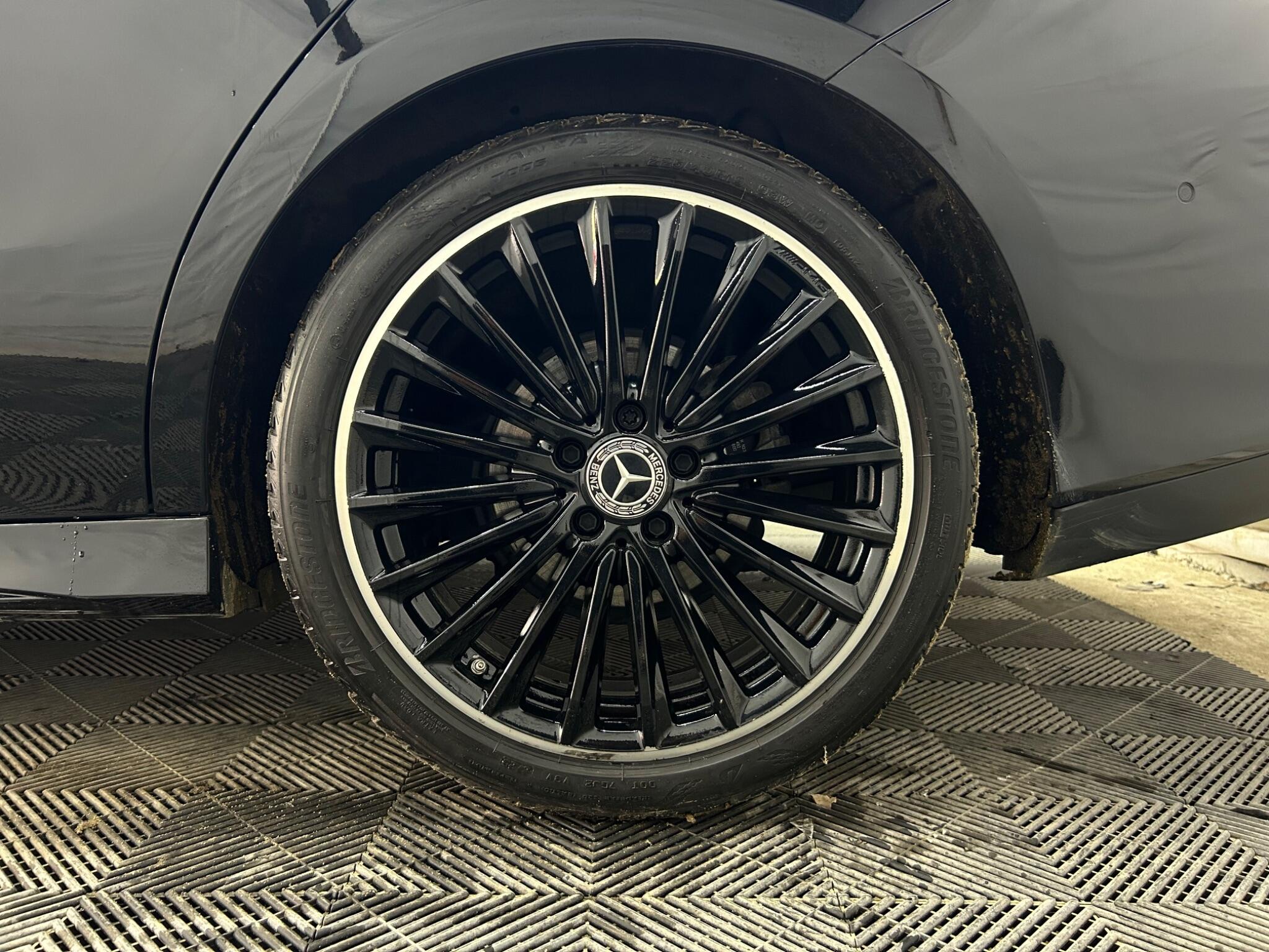 Mercedes-Benz Cla view 34