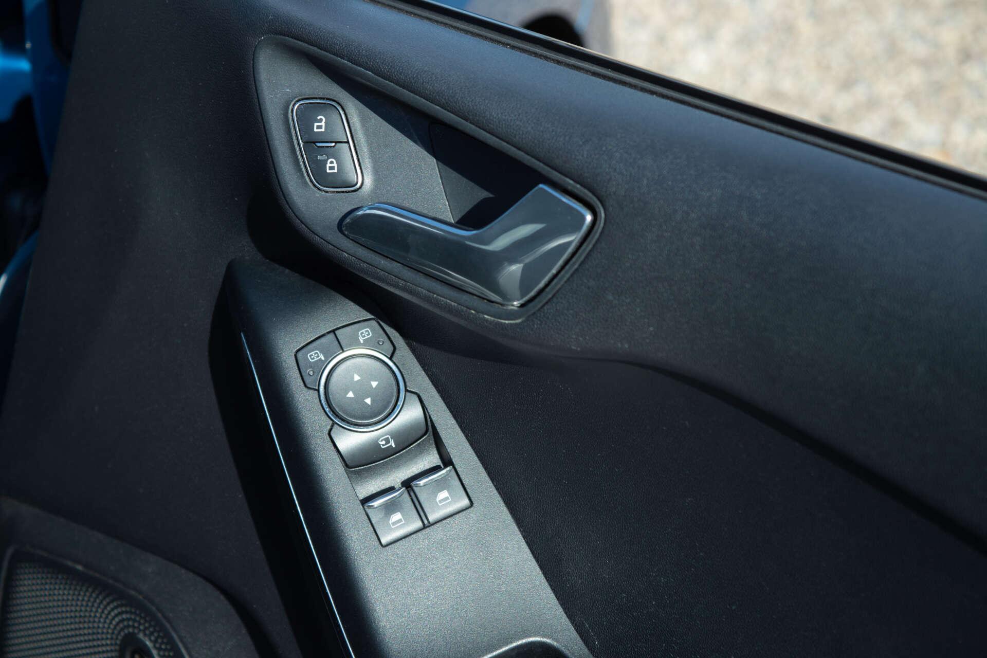 Ford Fiesta view 38