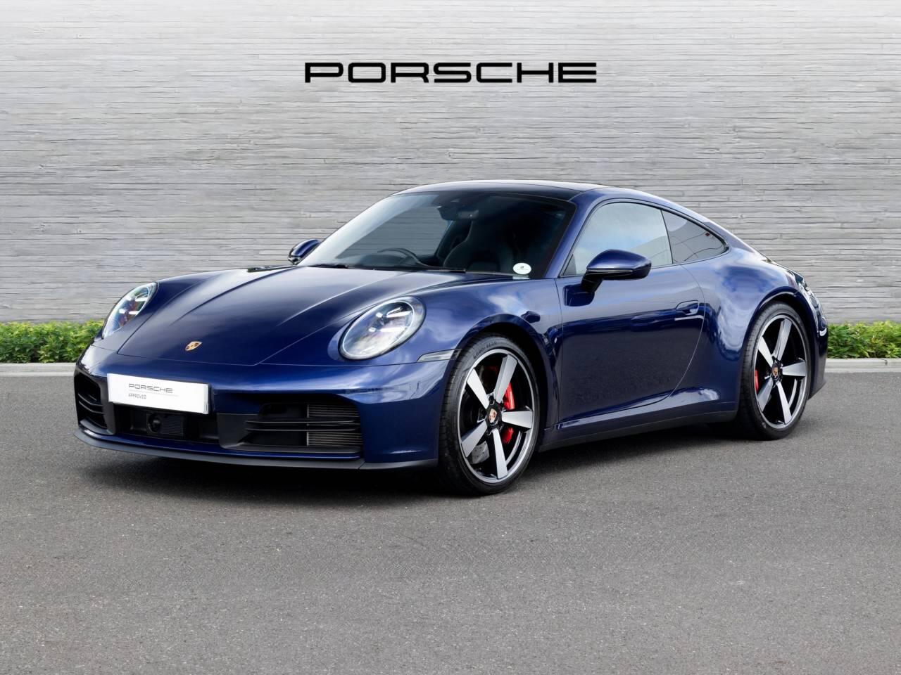 Porsche 911 view 13