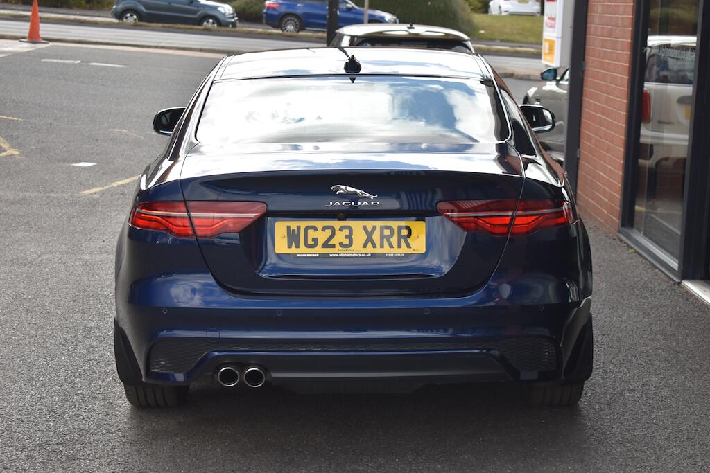 Jaguar Xe view 8