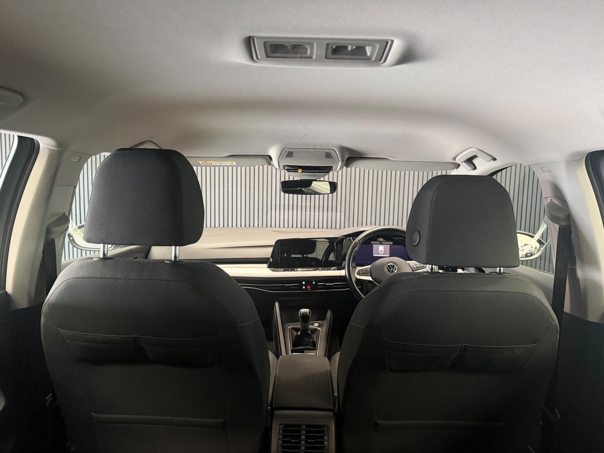 Volkswagen Golf view 17