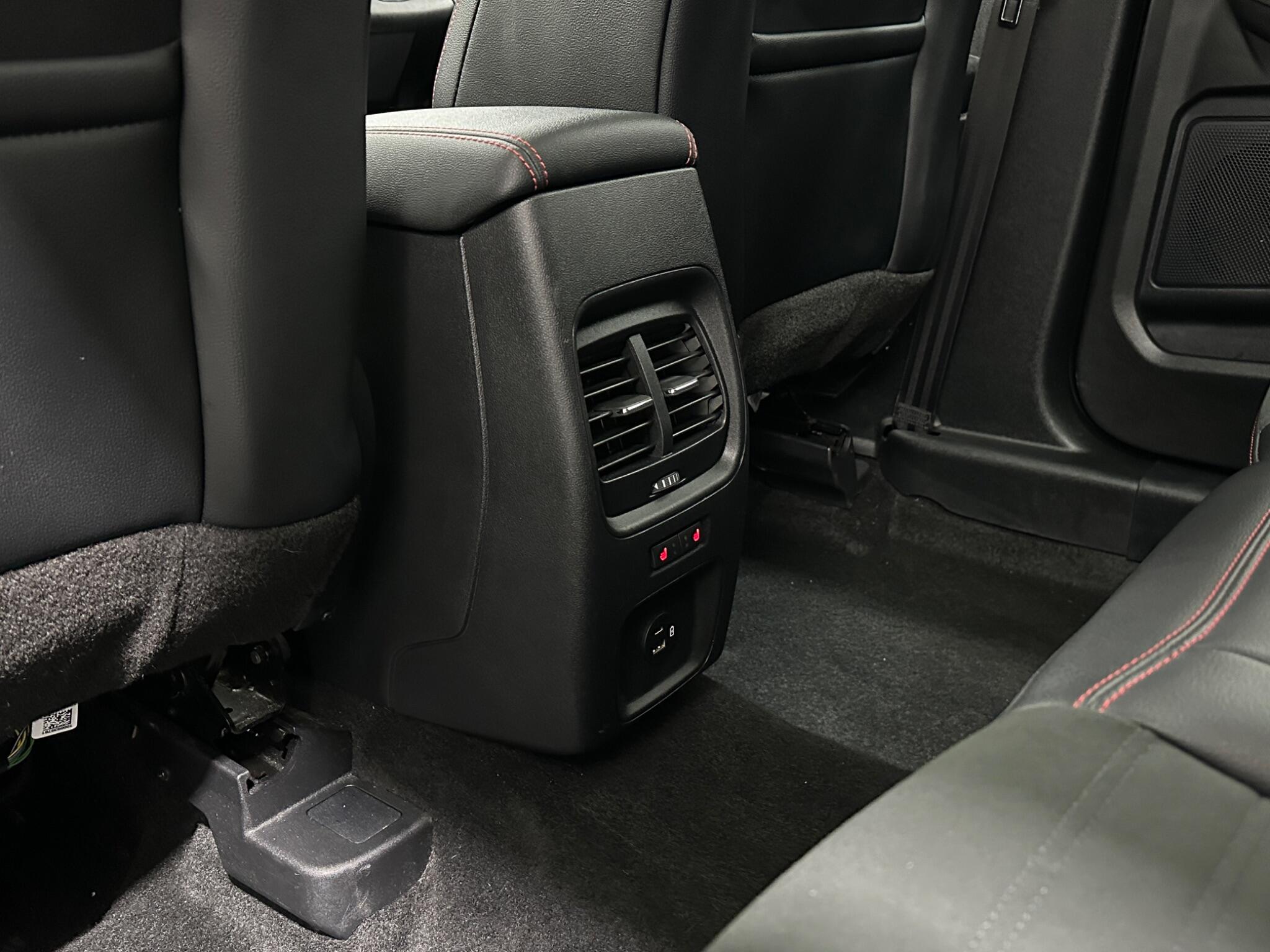 Ford Kuga view 38