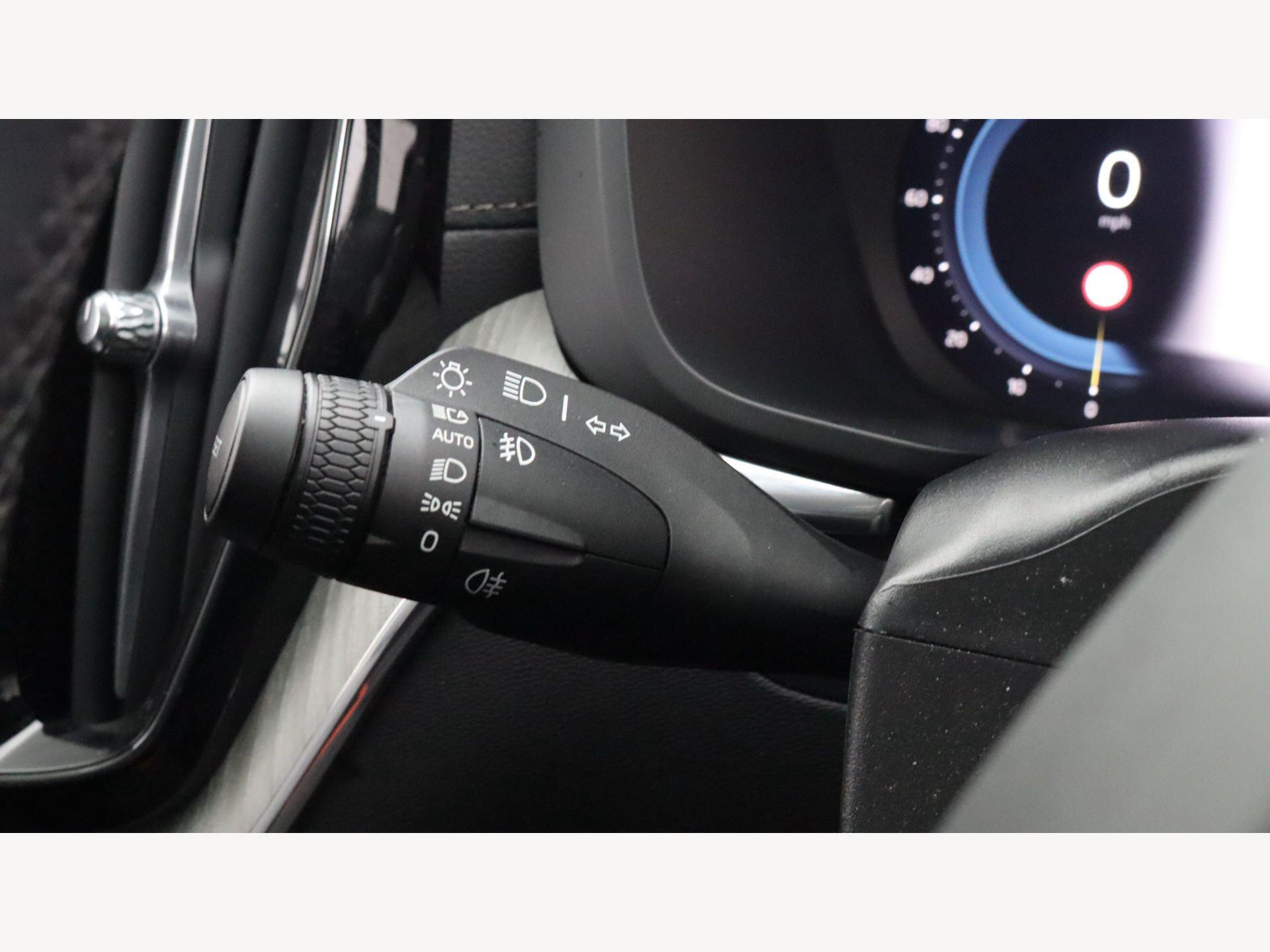 Volvo XC60 view 21