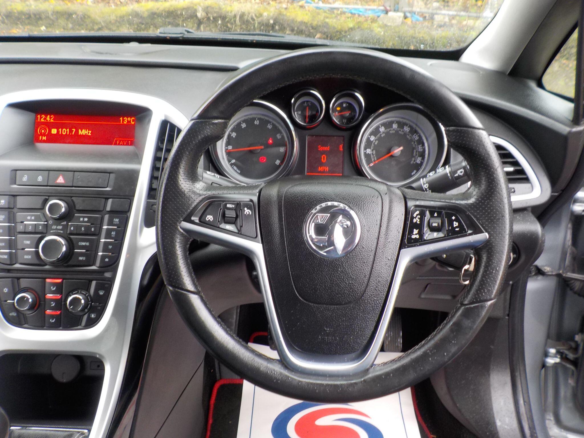 Vauxhall Astra 1.4 16v SRi Euro 5 5dr