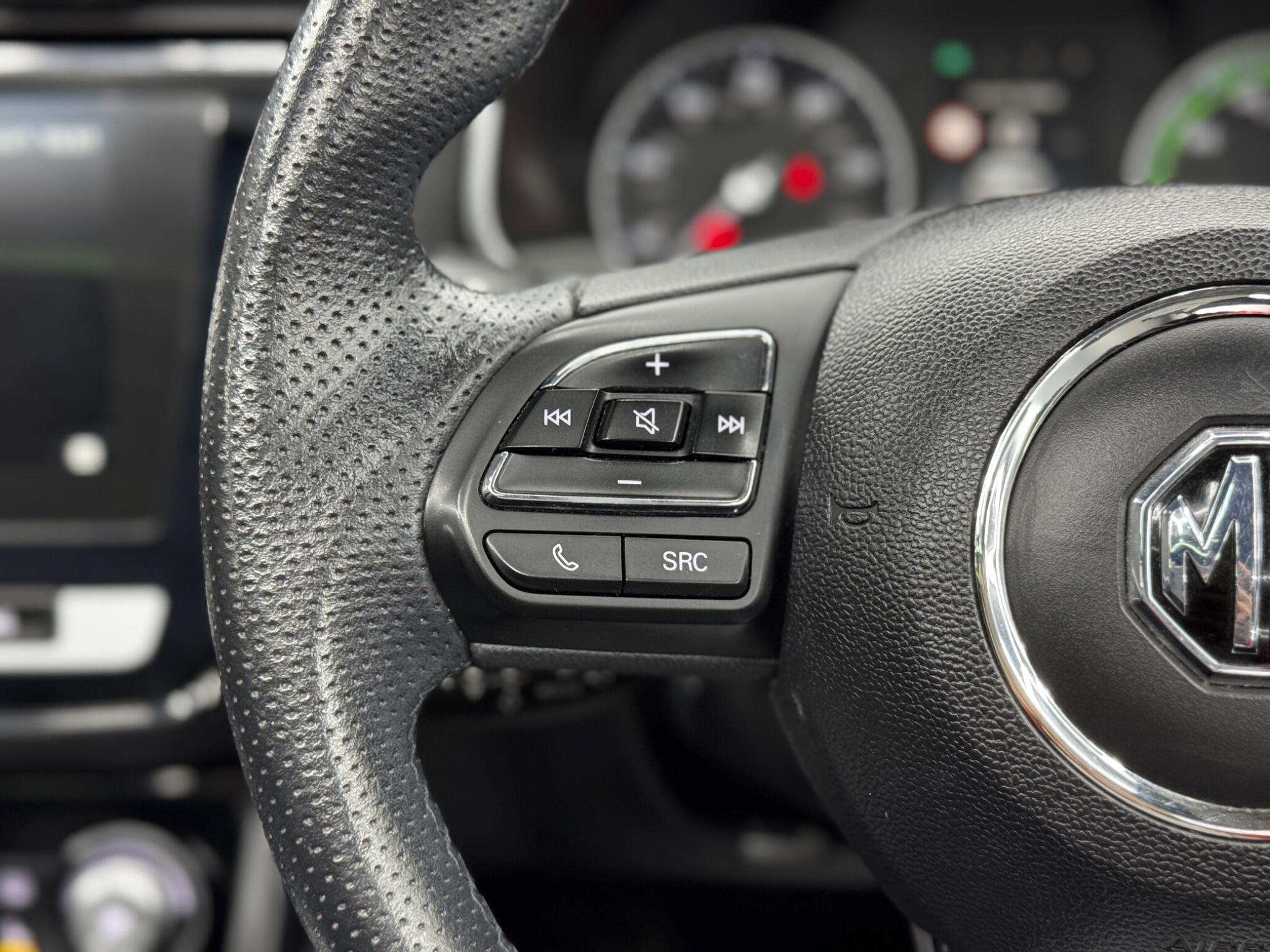 MG ZS view 20