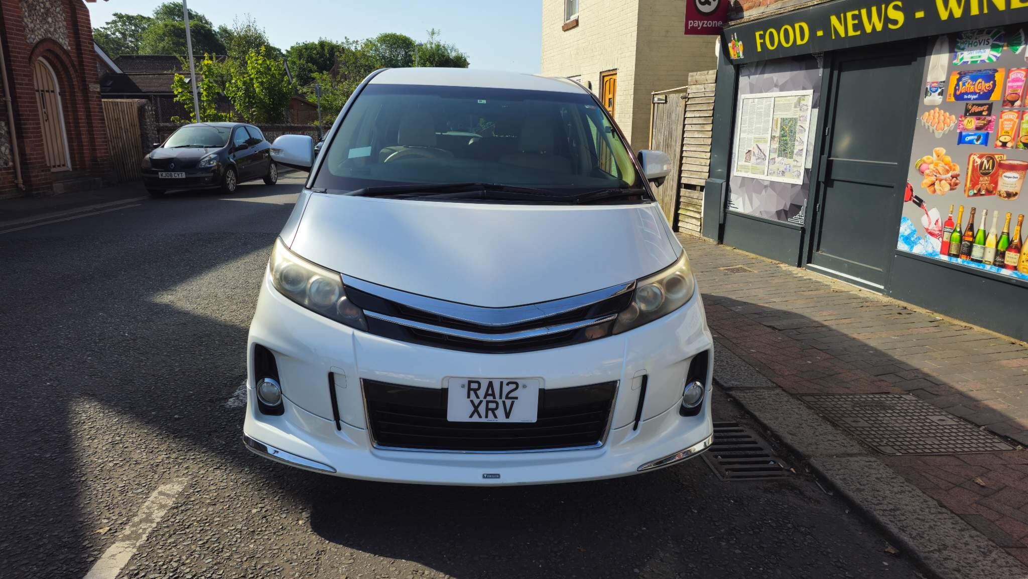 Toyota Estima