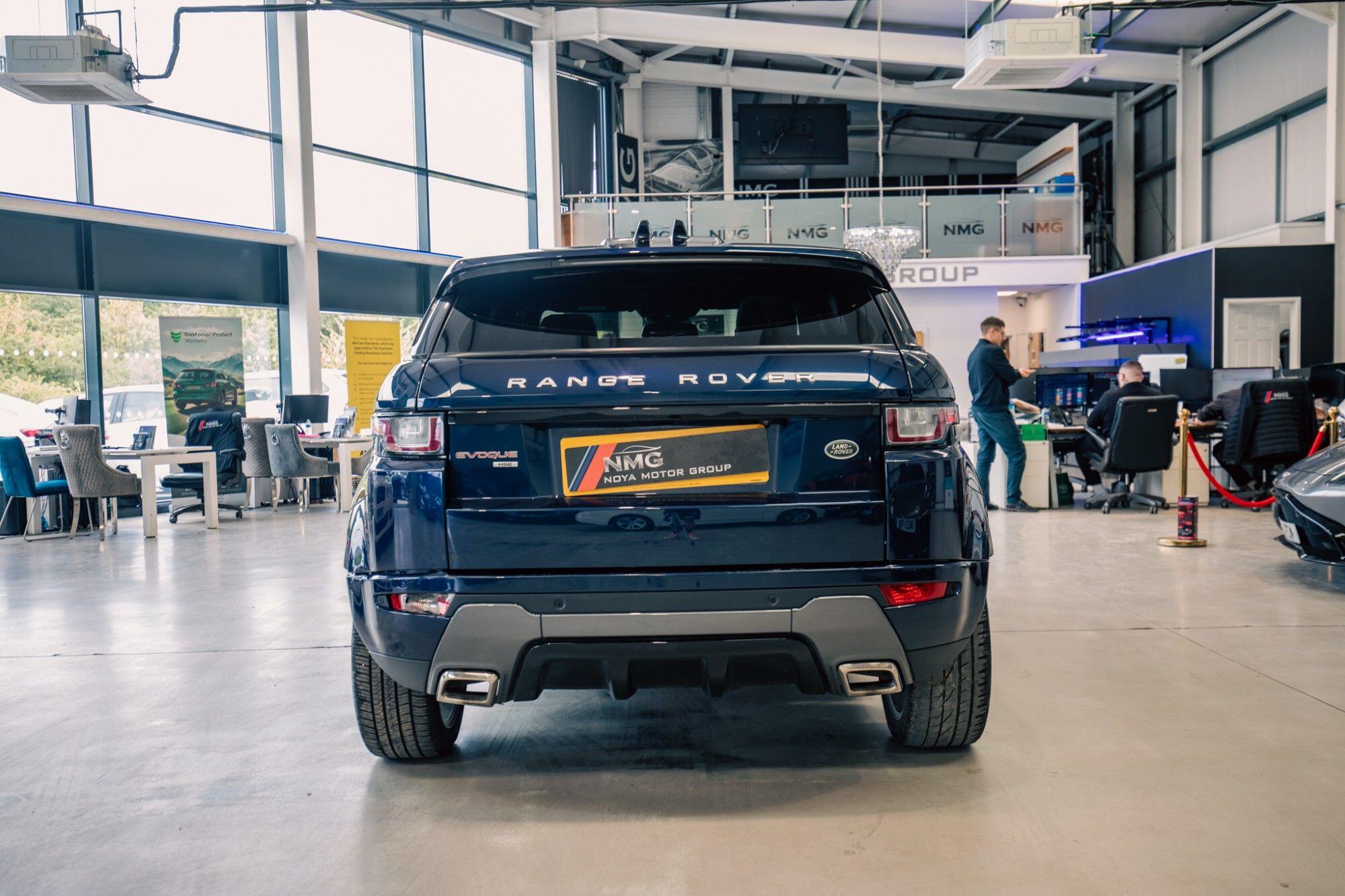 Land Rover Range Rover Evoque view 29