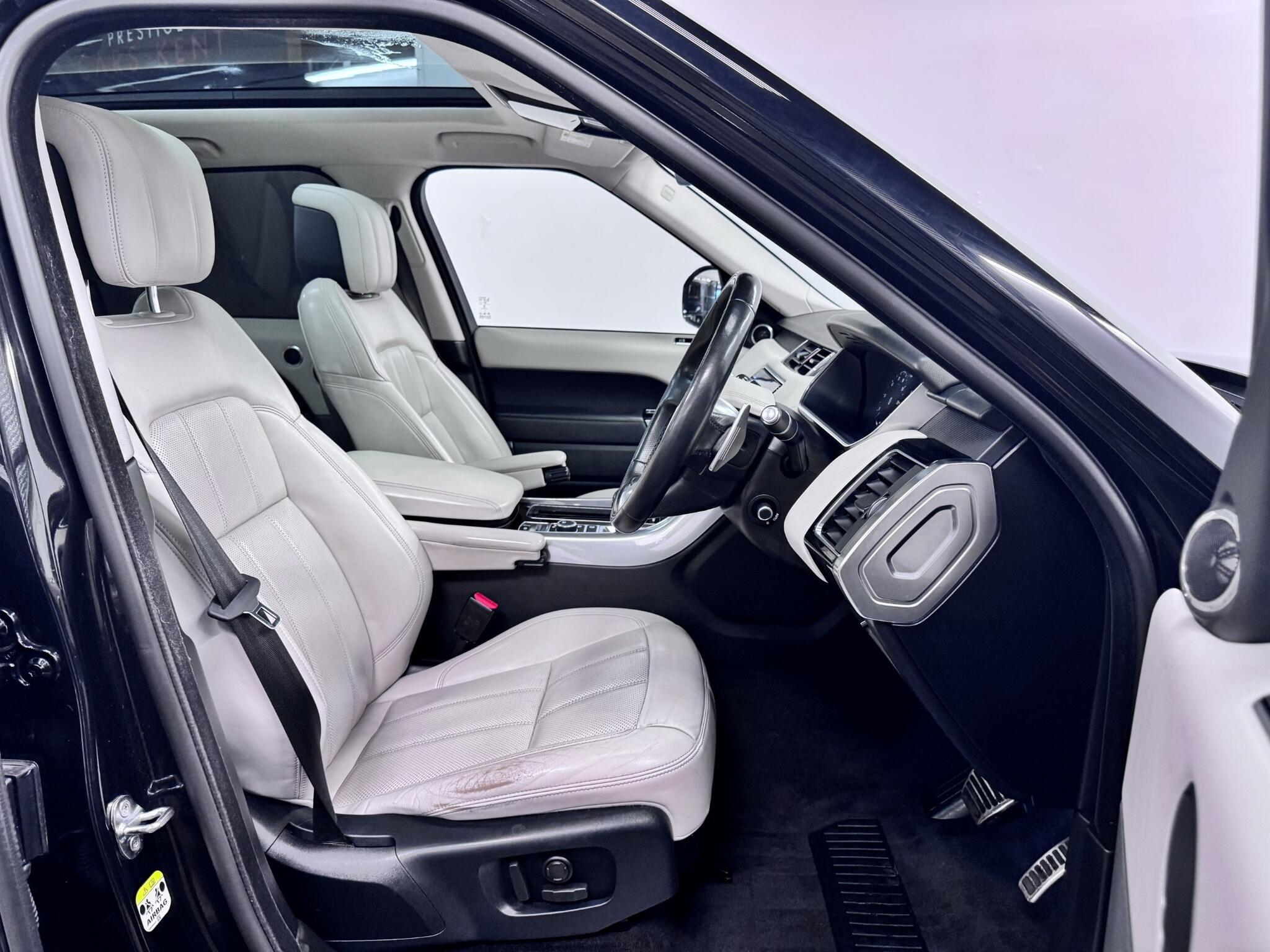 Land Rover Range Rover Sport view 22