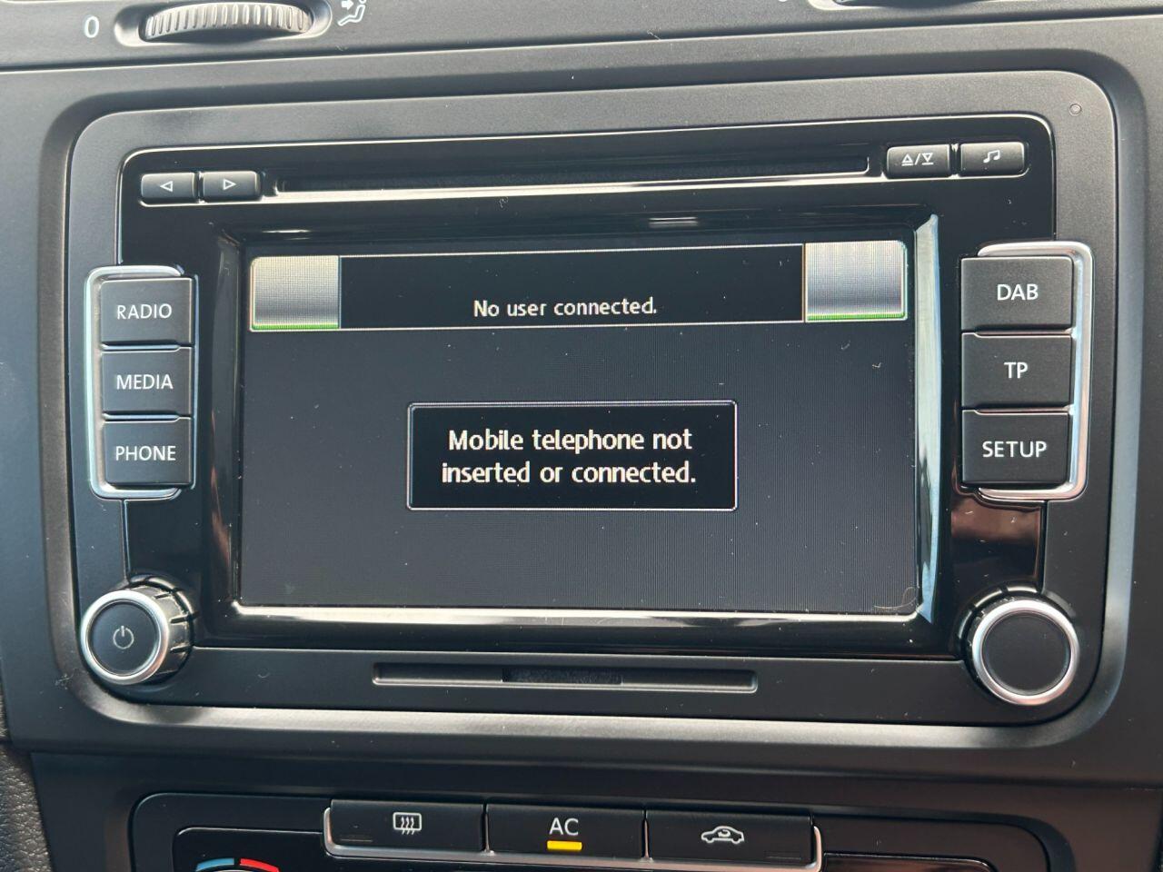 Volkswagen Golf view 17