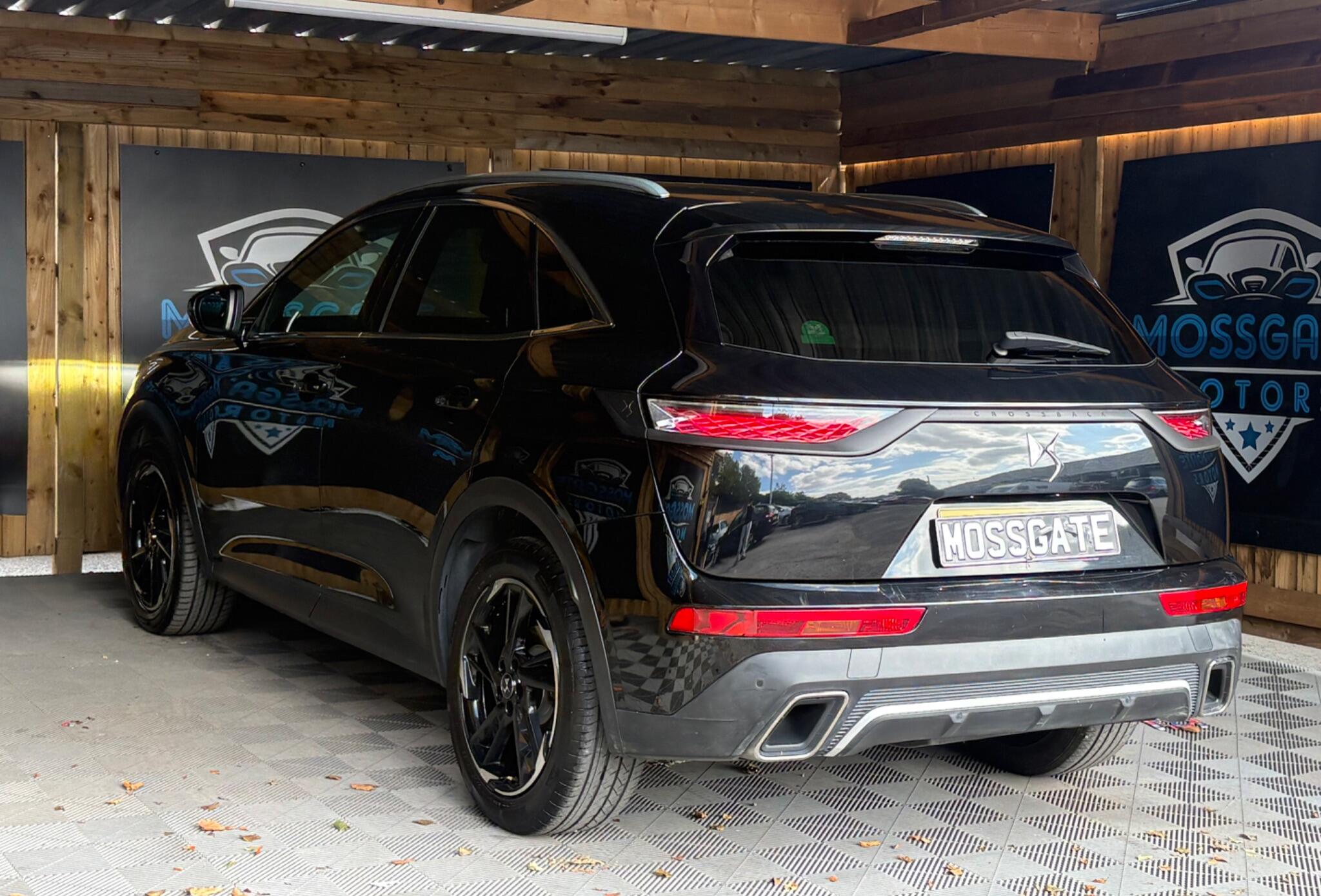 DS Automobiles DS 7 Crossback view 10