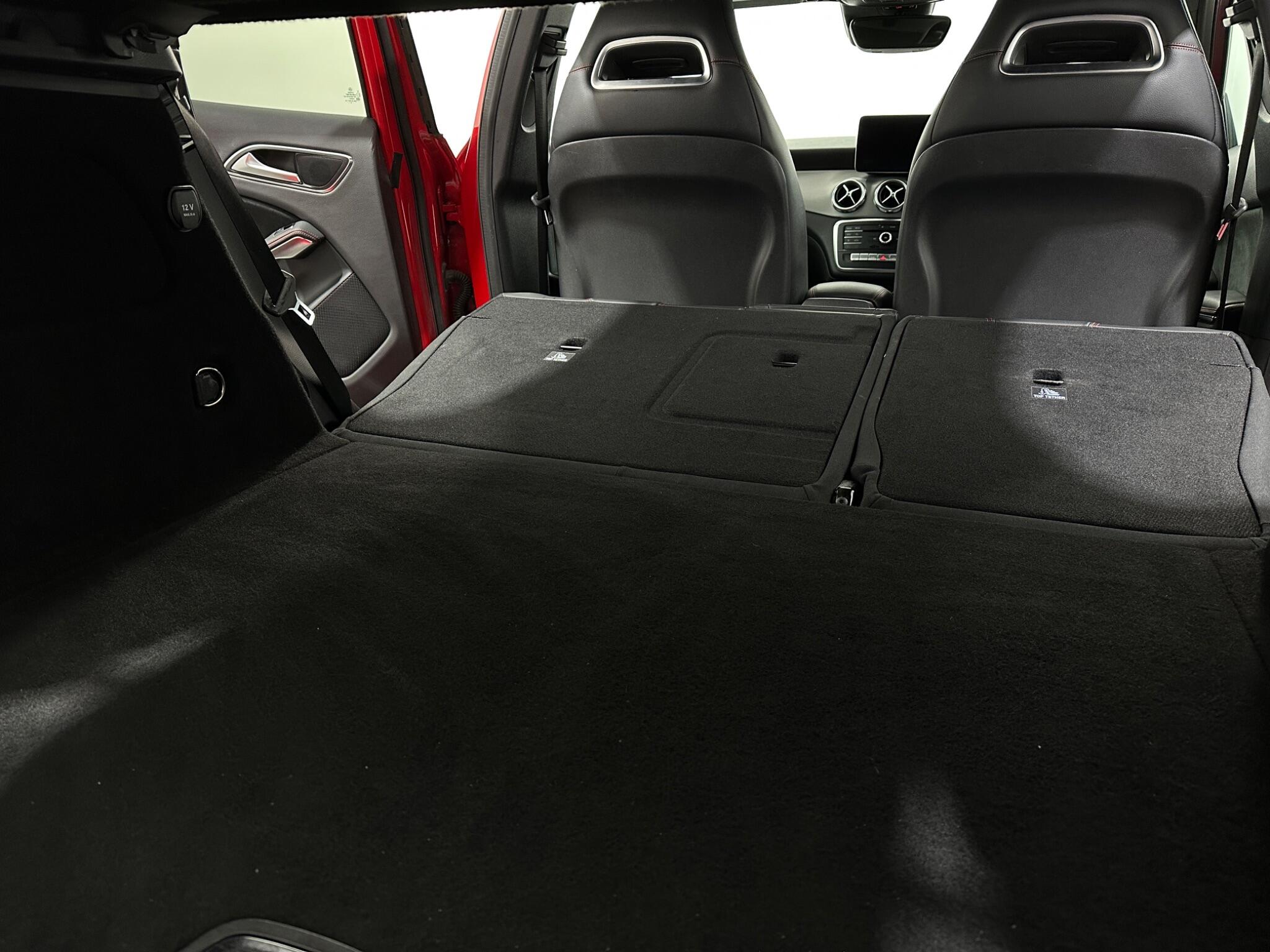 Mercedes-Benz Gla view 46