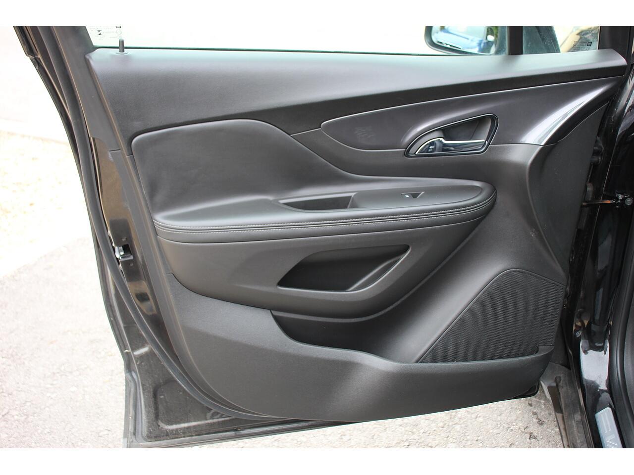 Vauxhall Mokka X view 35