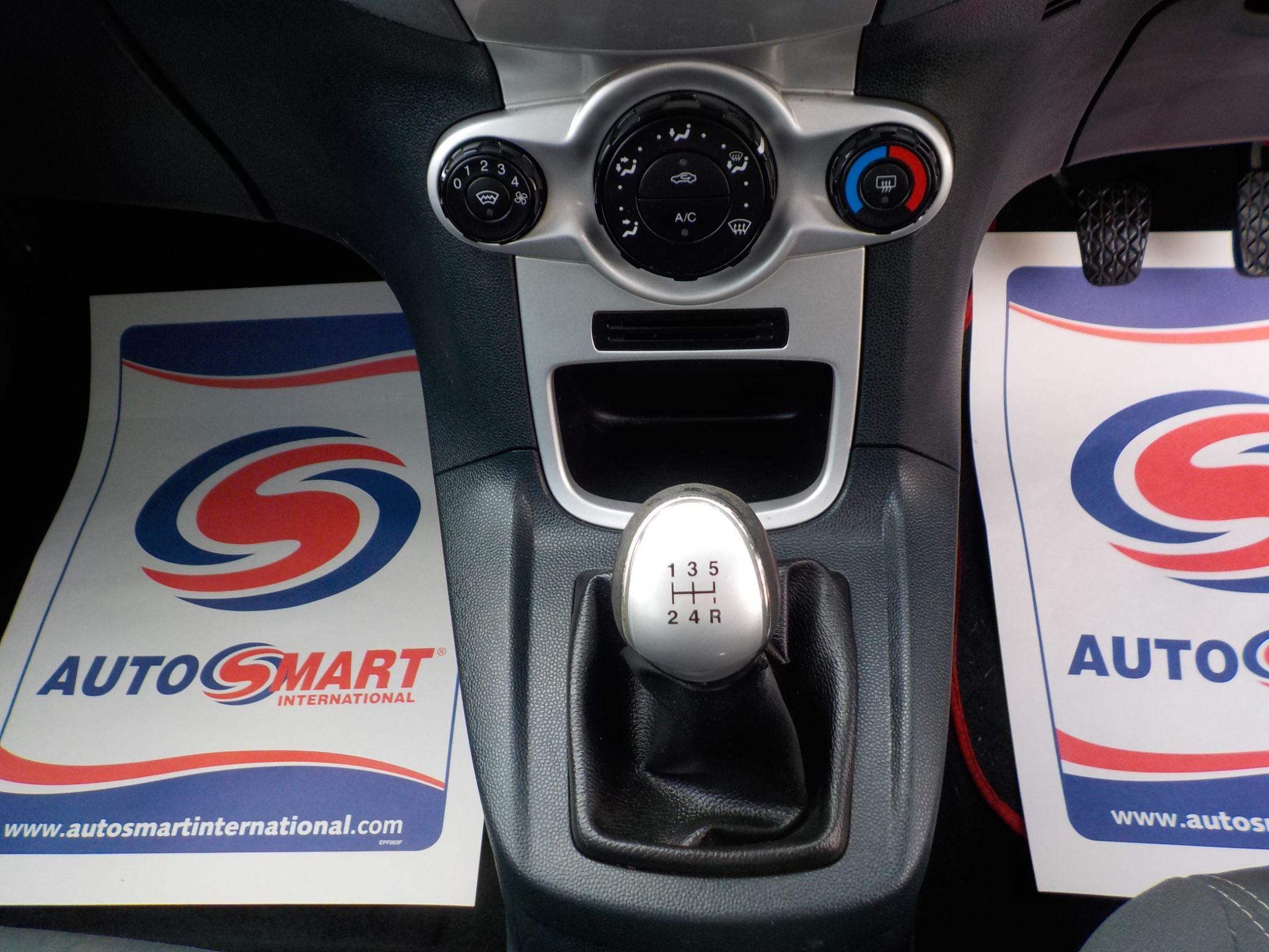 Ford Fiesta 1.25 Zetec 5dr