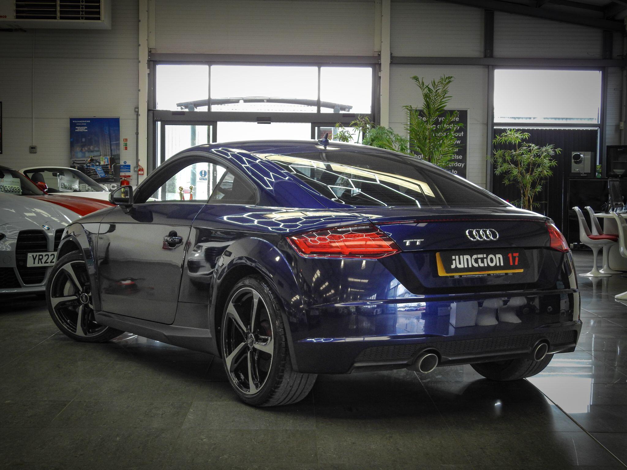 Audi TT view 3
