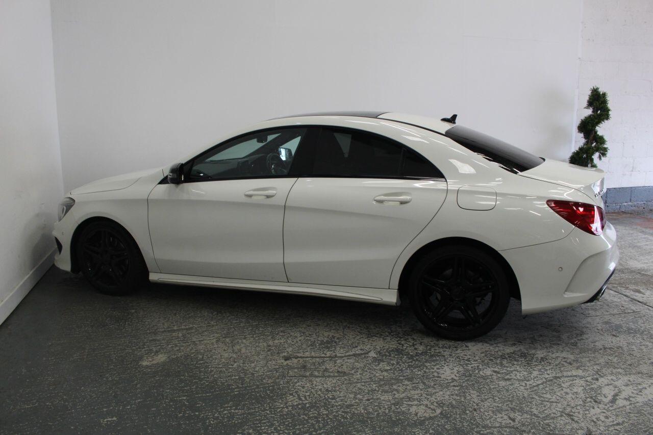 Mercedes-Benz Cla view 10