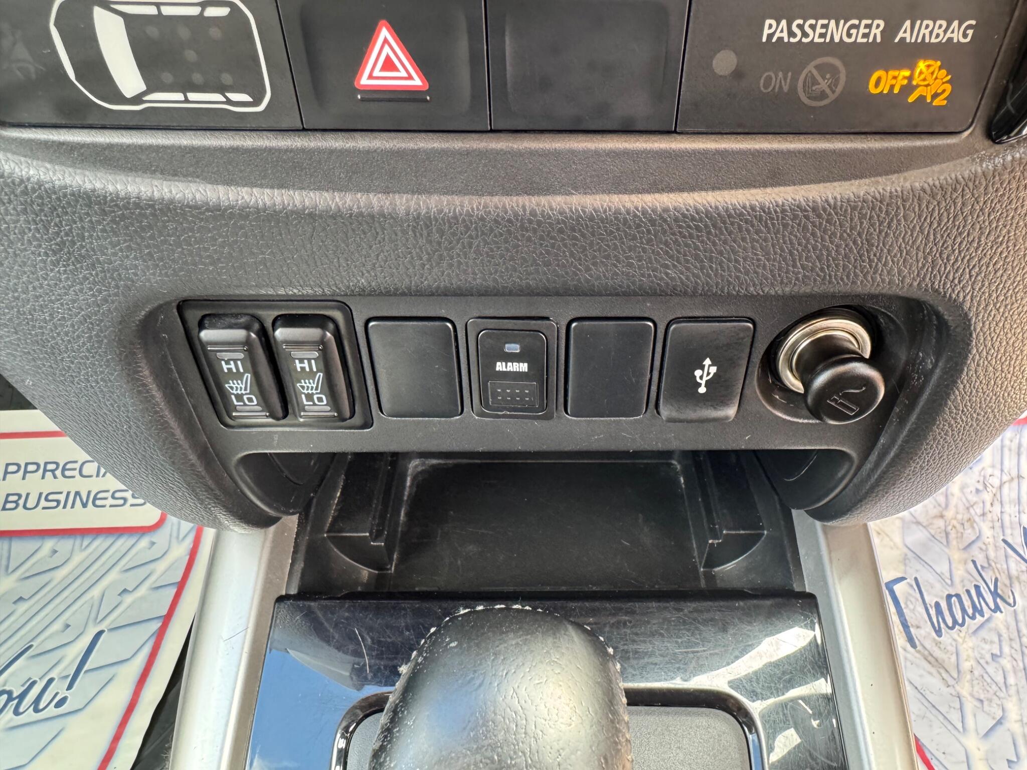 Mitsubishi L200 view 12