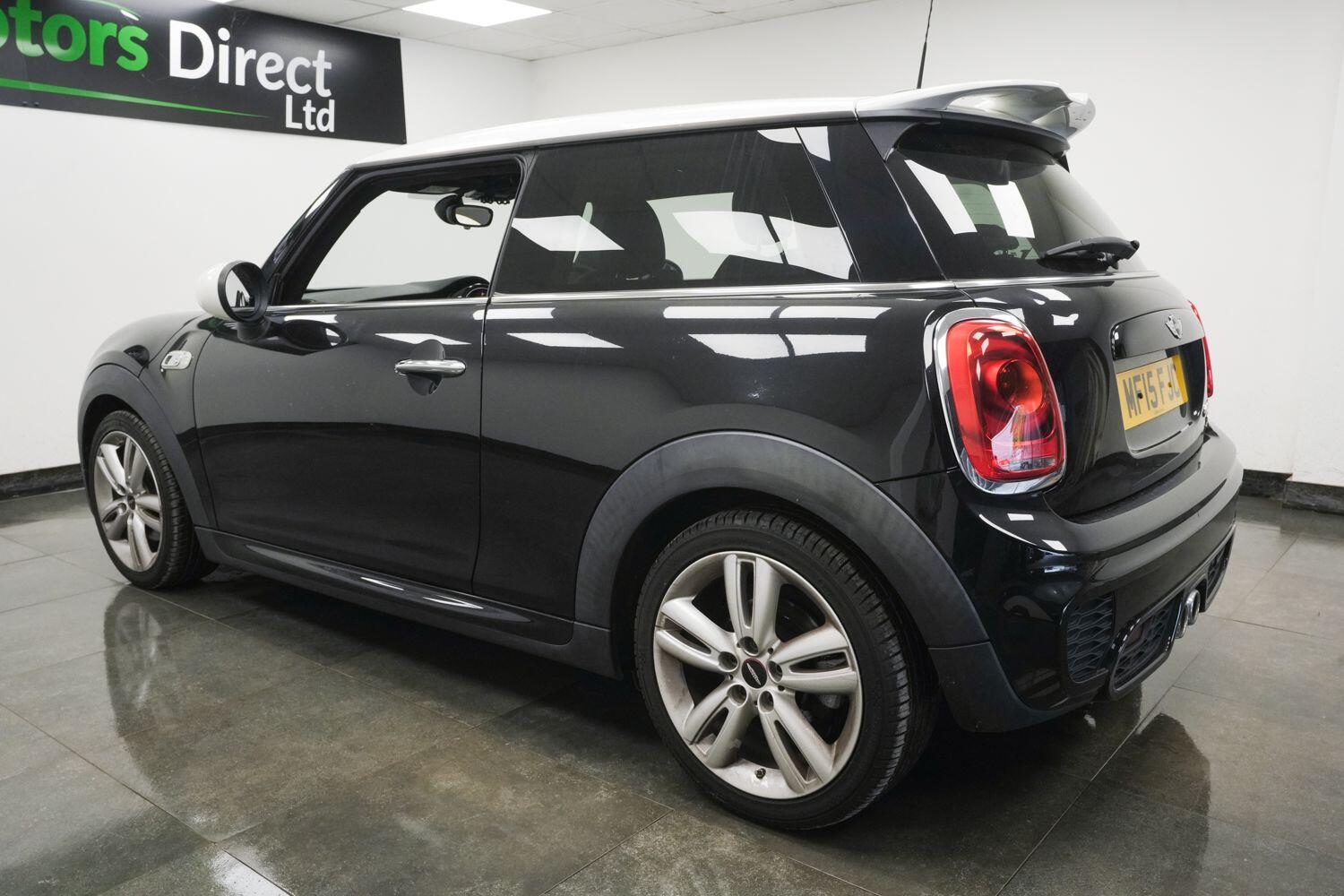 Mini Hatch view 6