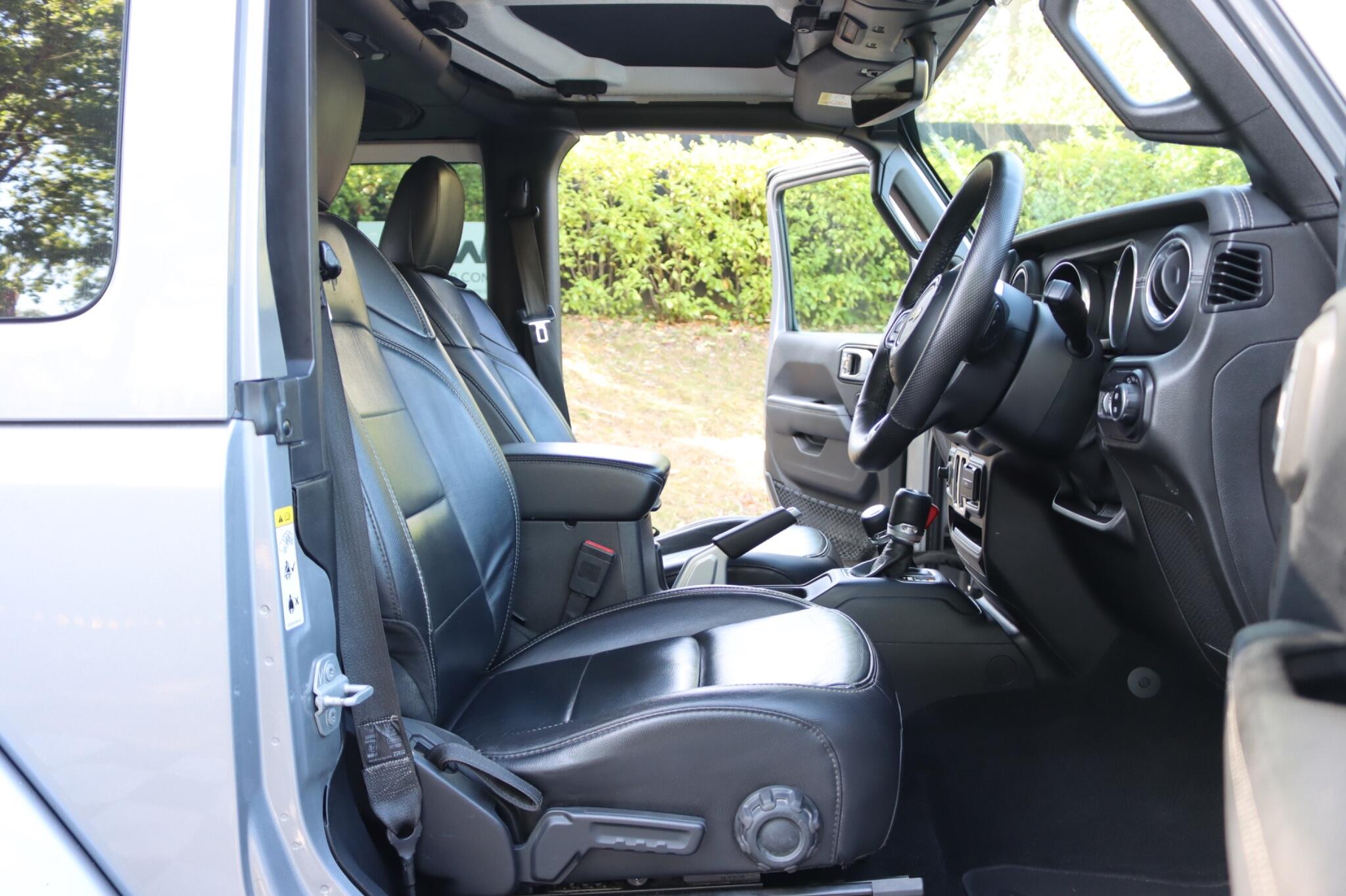 Jeep Wrangler view 39