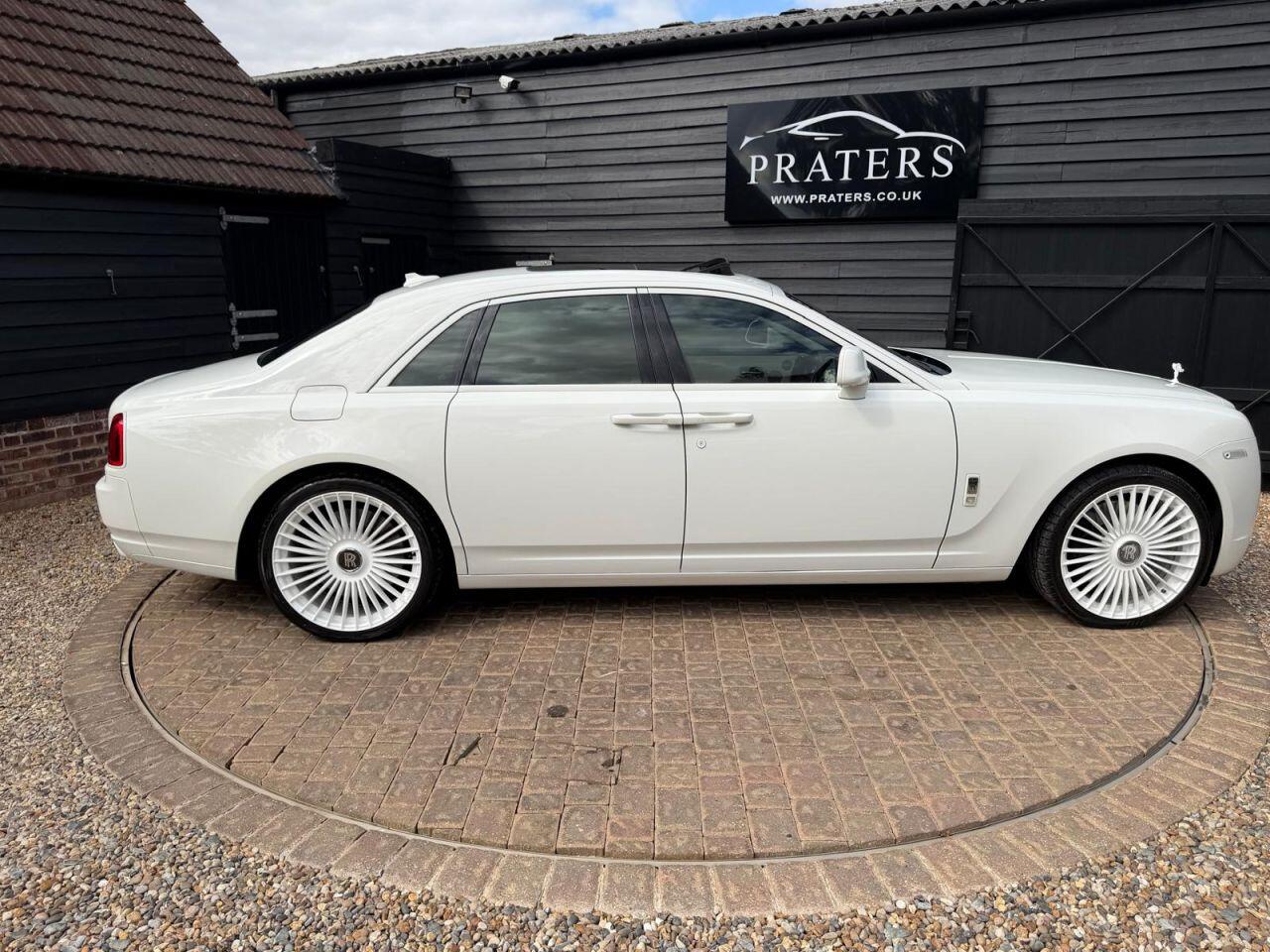 Rolls-Royce Ghost view 75