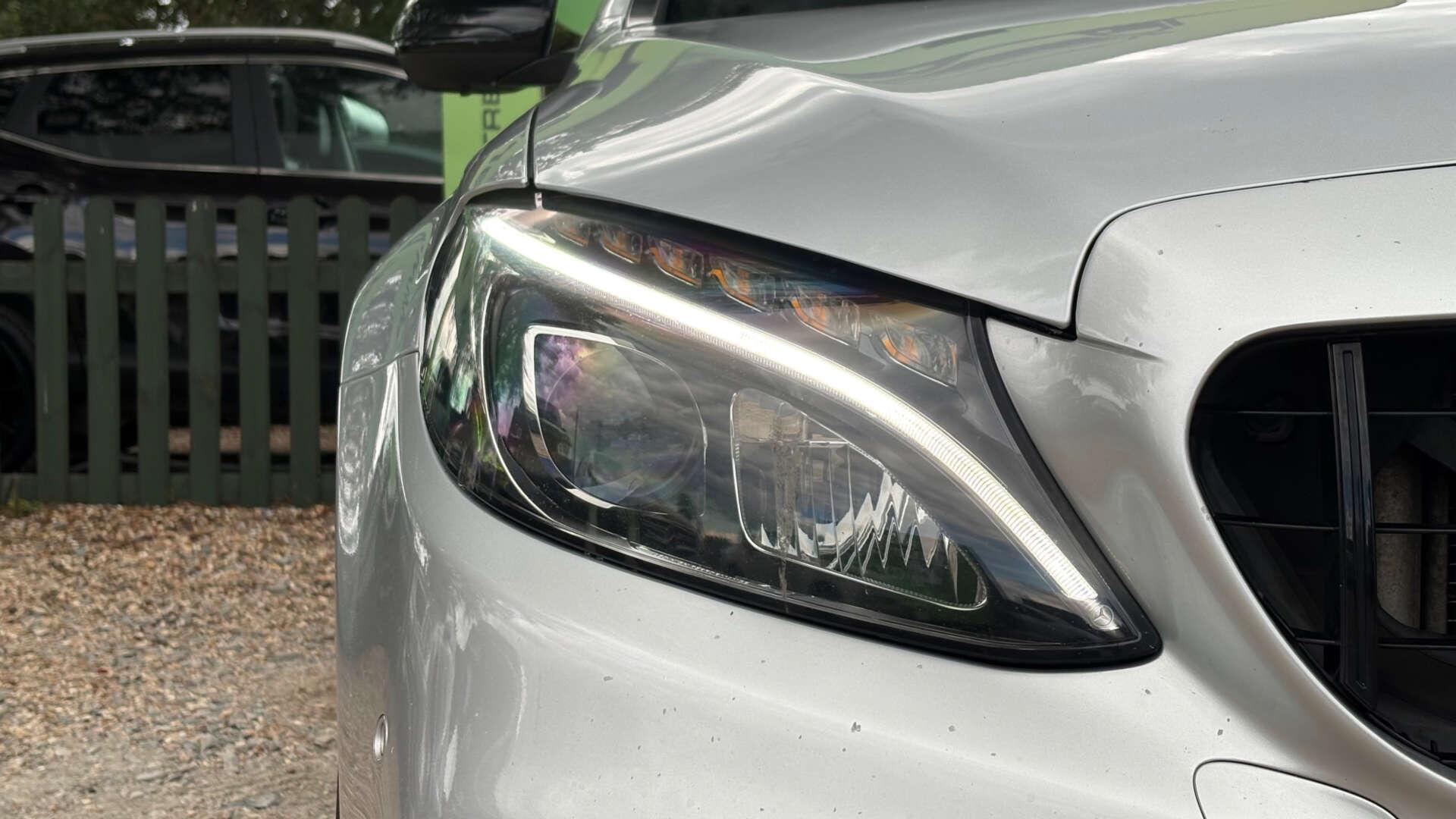 Mercedes-Benz C-Class view 50