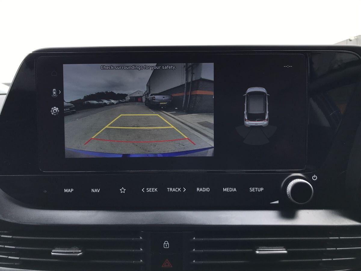 Hyundai i20 view 18