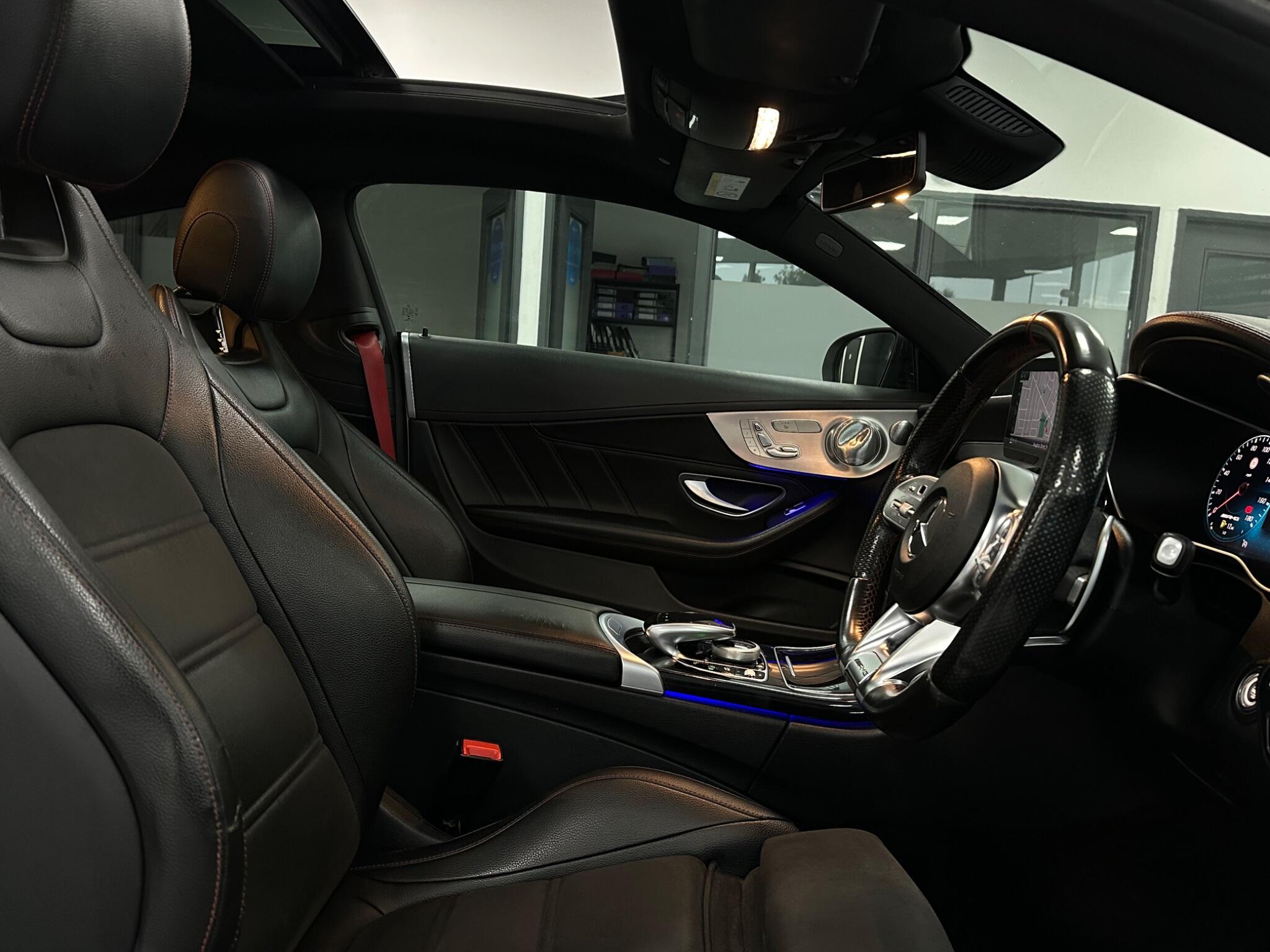Mercedes-Benz C-Class view 23