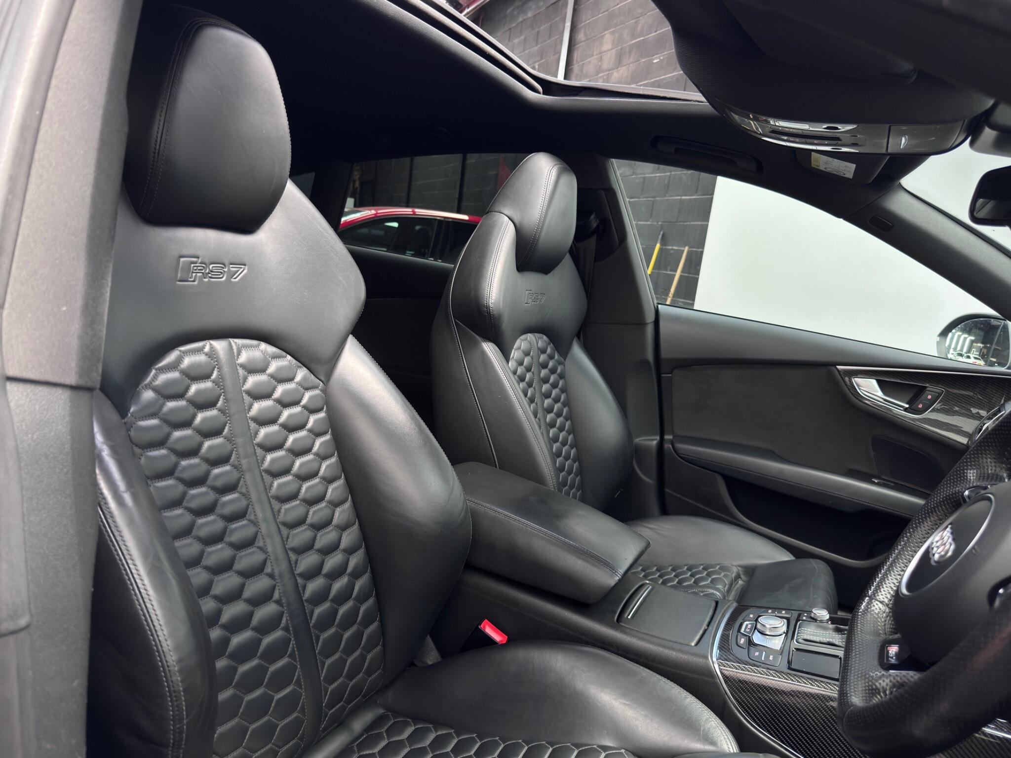 Audi RS7 view 13