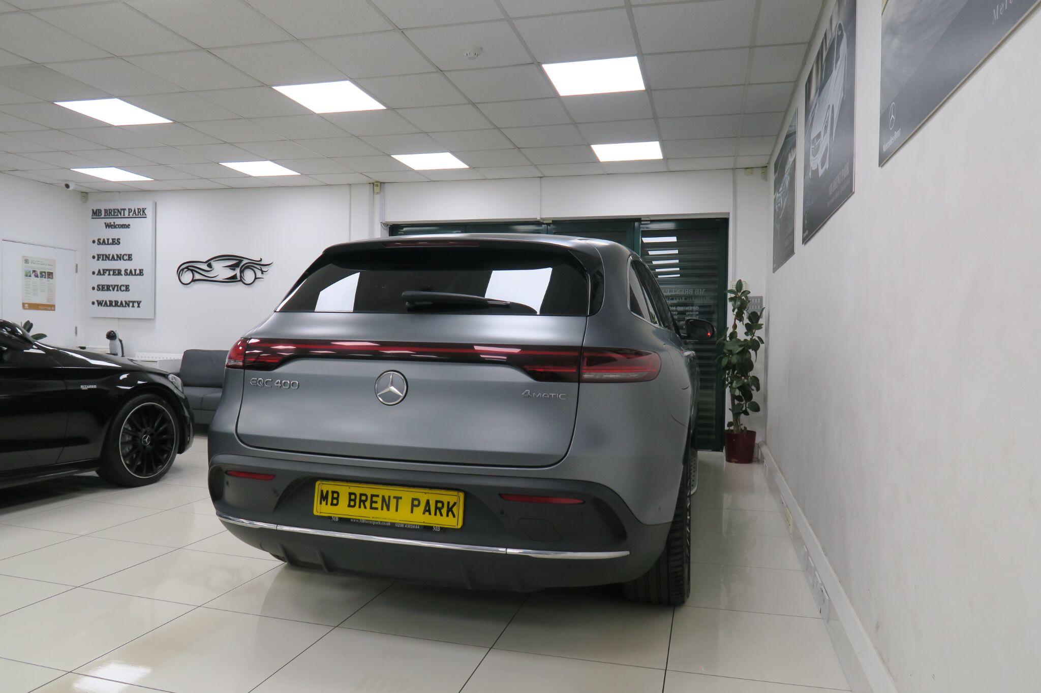 Mercedes-Benz Eqc view 7