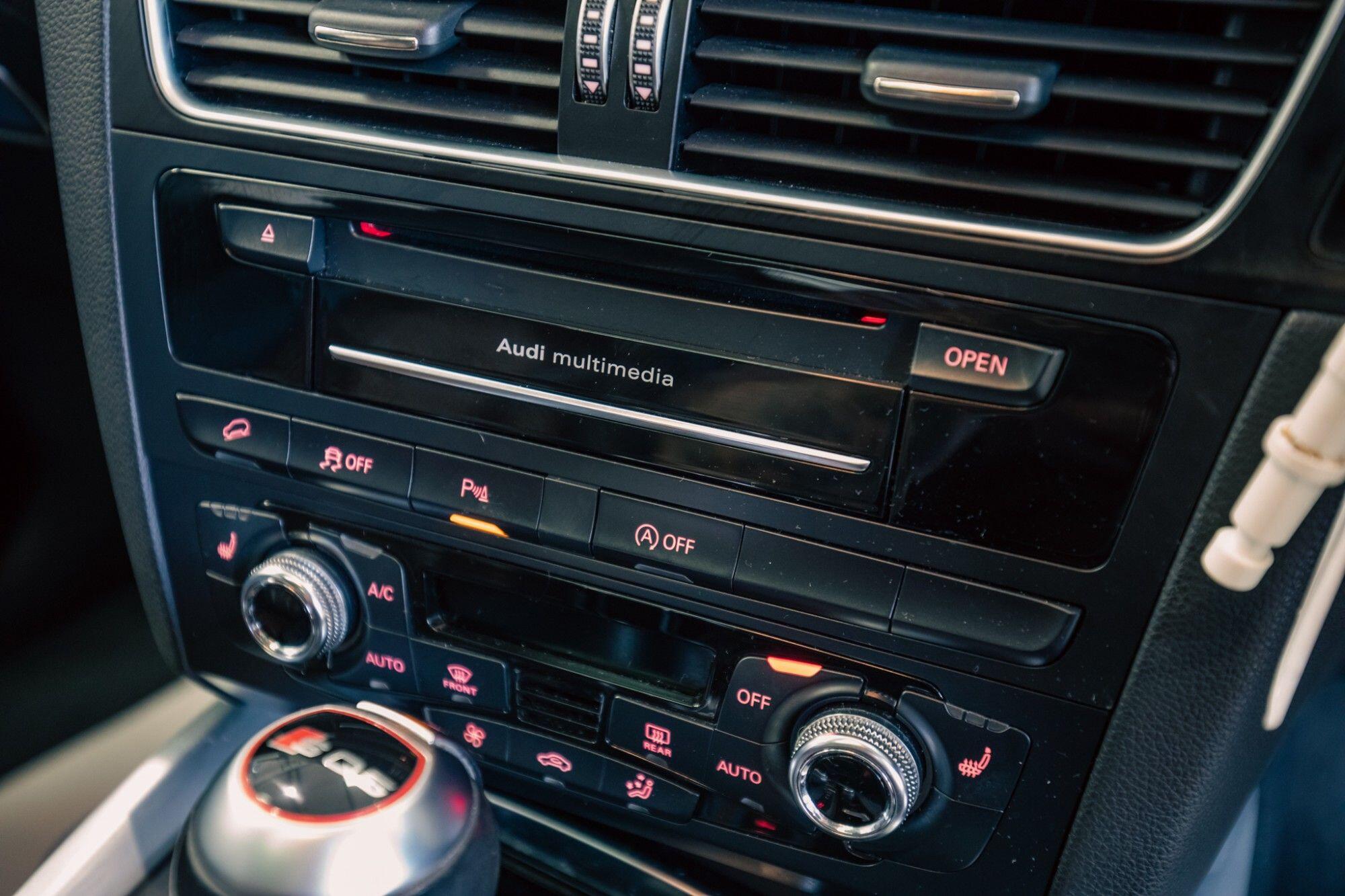 Audi SQ5 view 20
