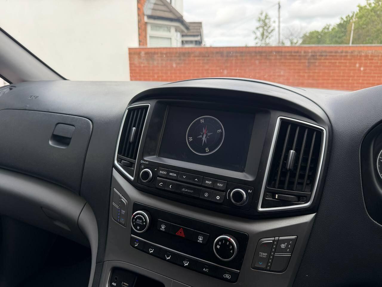Hyundai I800 view 44