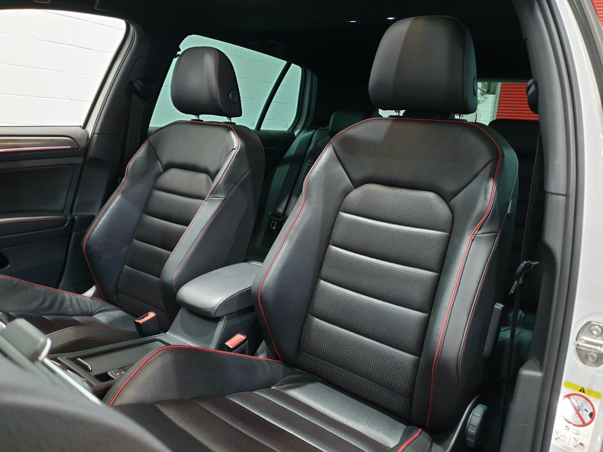 Volkswagen Golf view 57