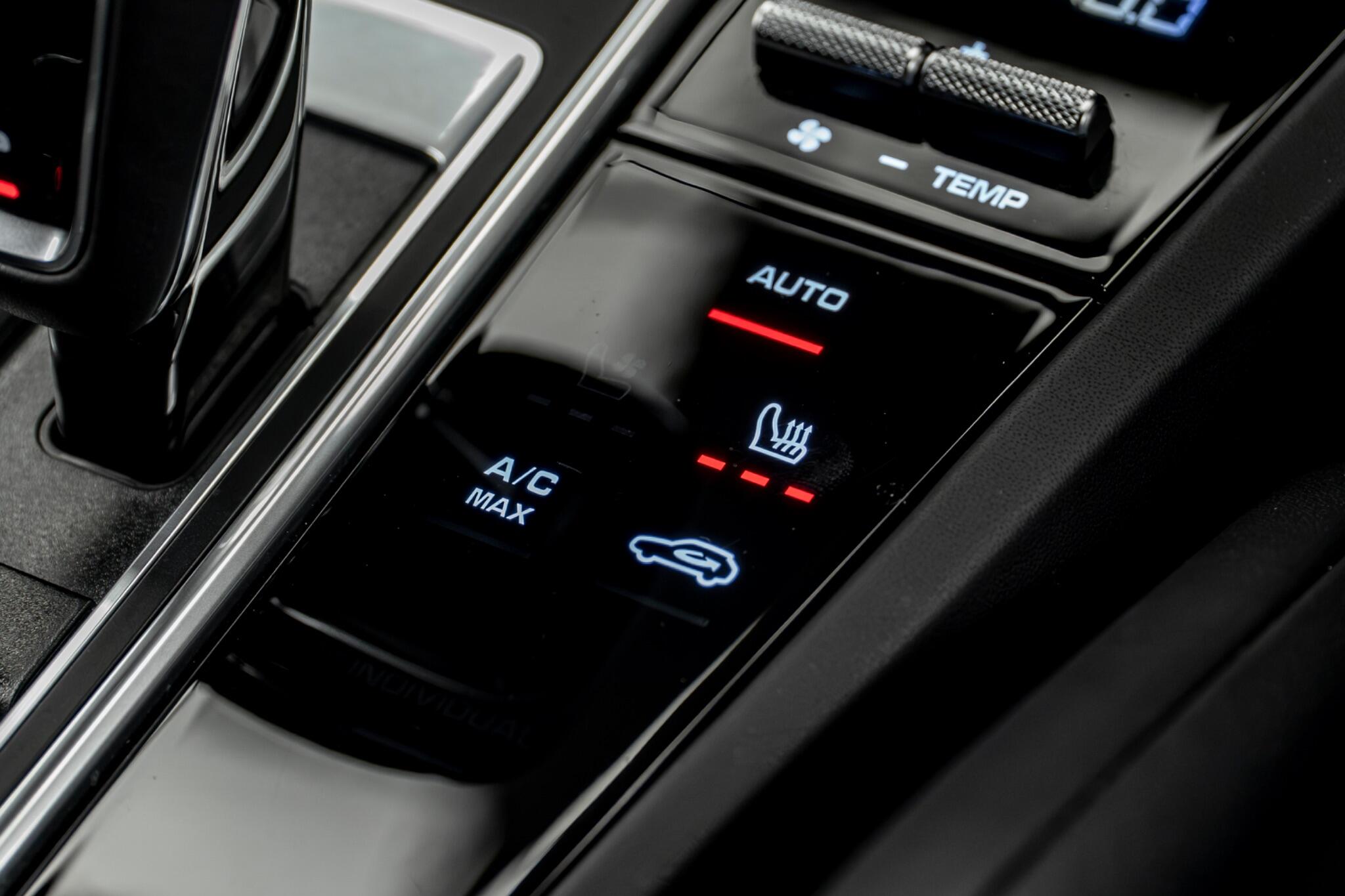 Porsche Cayenne view 42