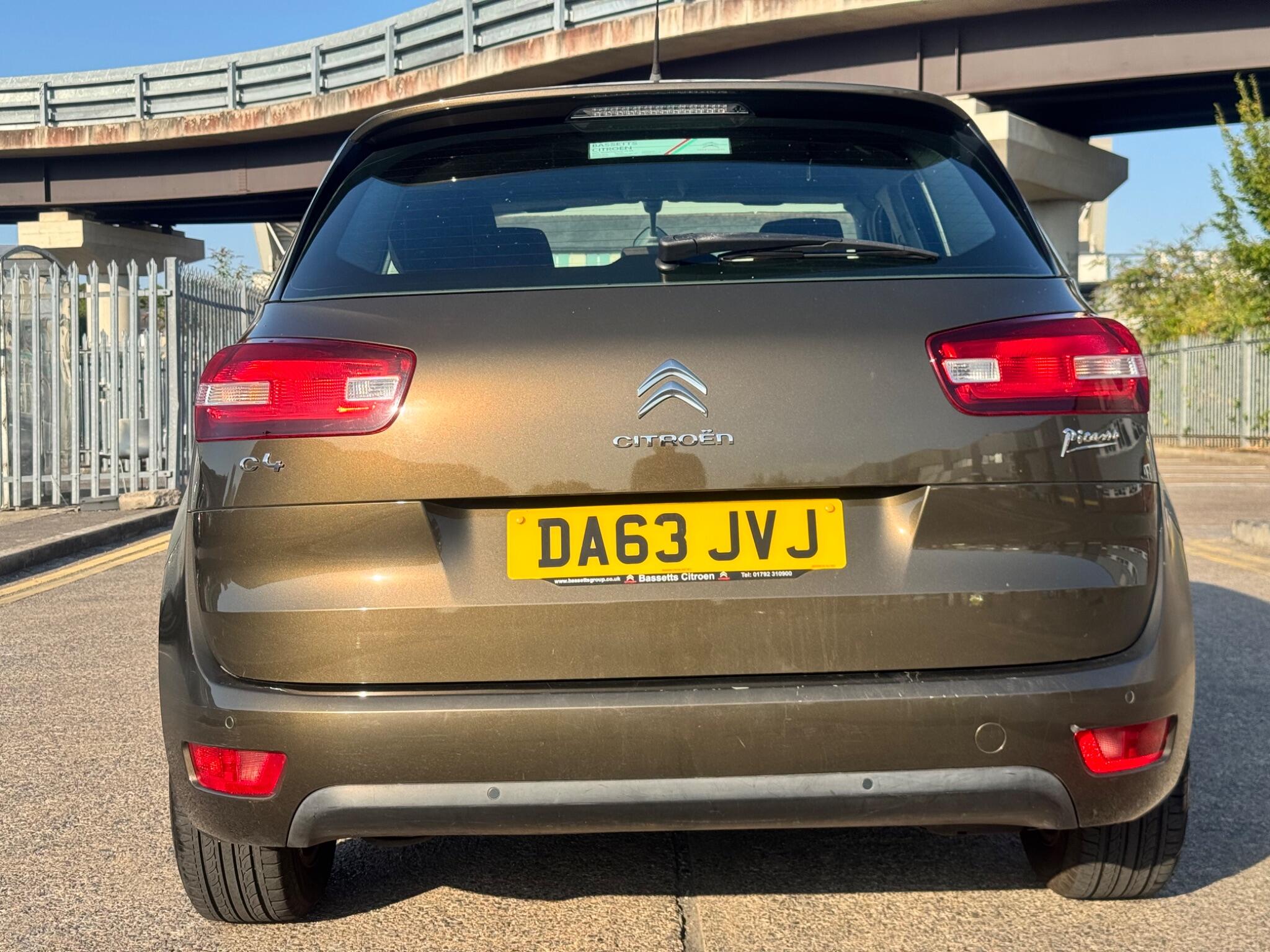Citroen C4 Picasso view 14